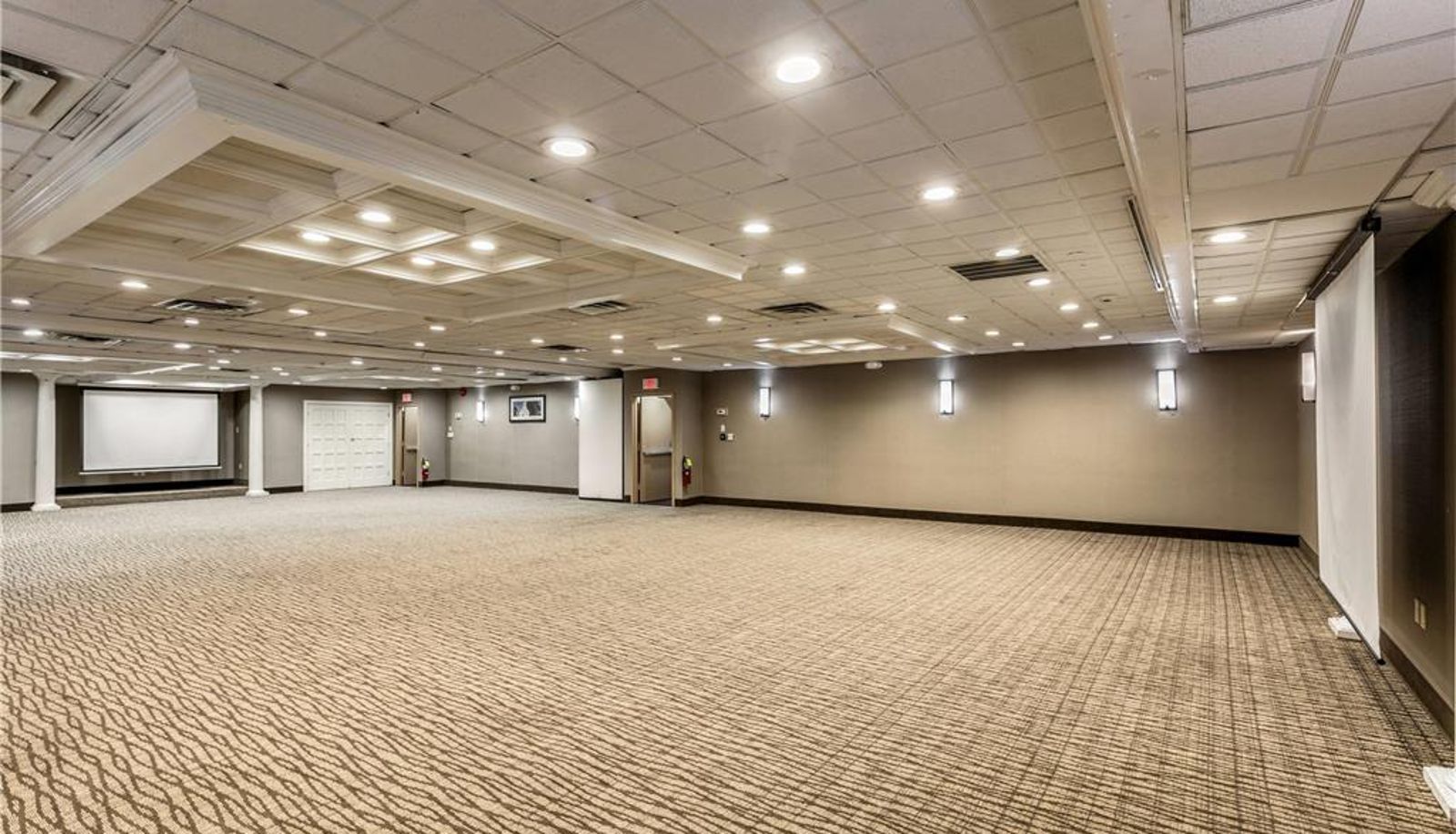 Conference room - Comfort Inn Medford-Long Island