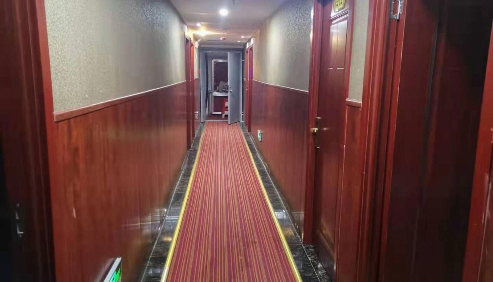 Hotel outdoor area - Kaixuan Business Hotel