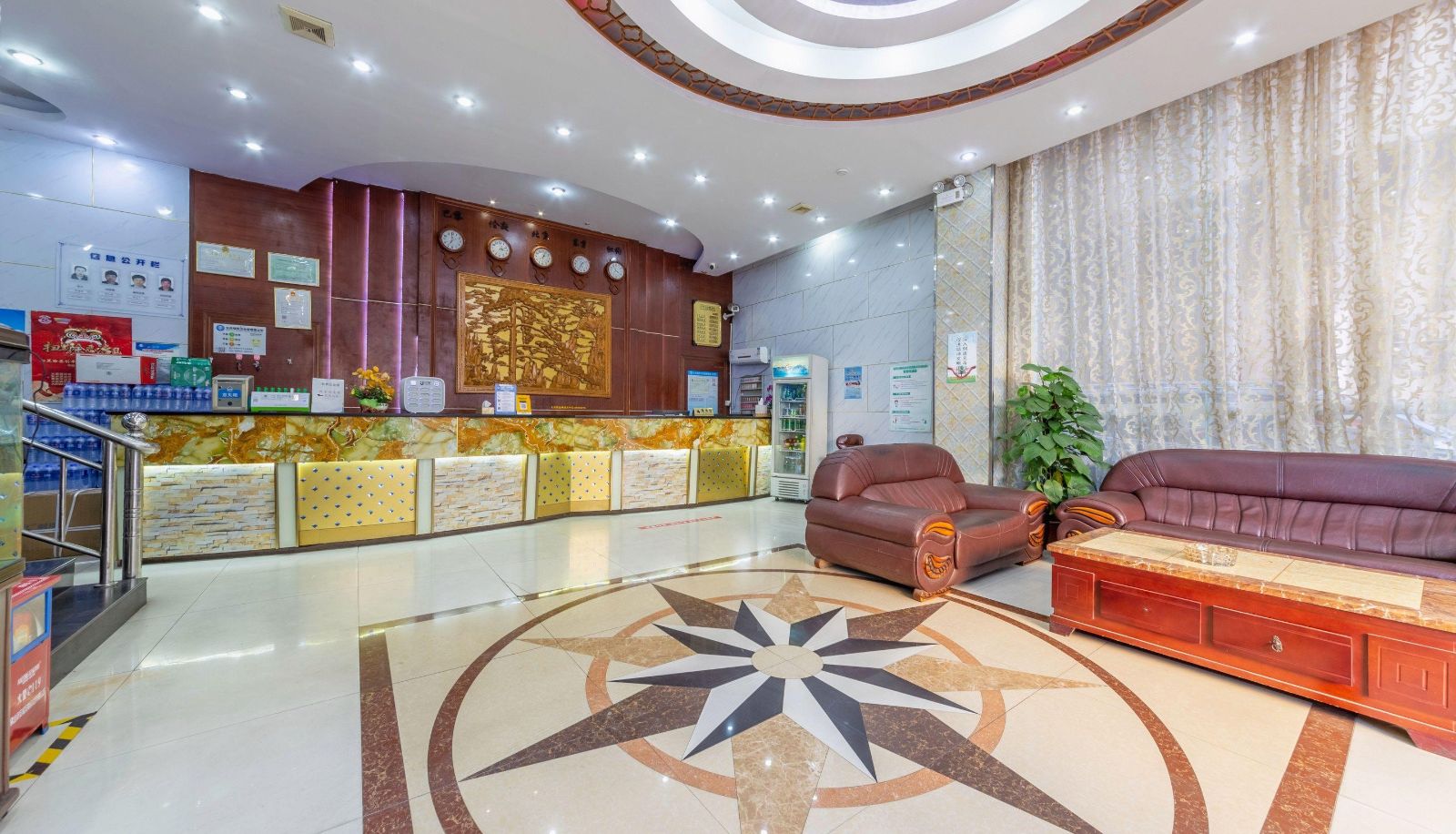 Area esterna dell'hotel - Yudewei Hotel (Dali New Metropolitan Branch)