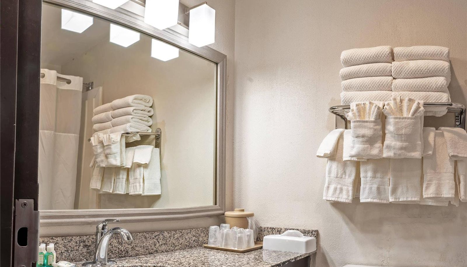 Room - Quality Inn Milan-Sandusky