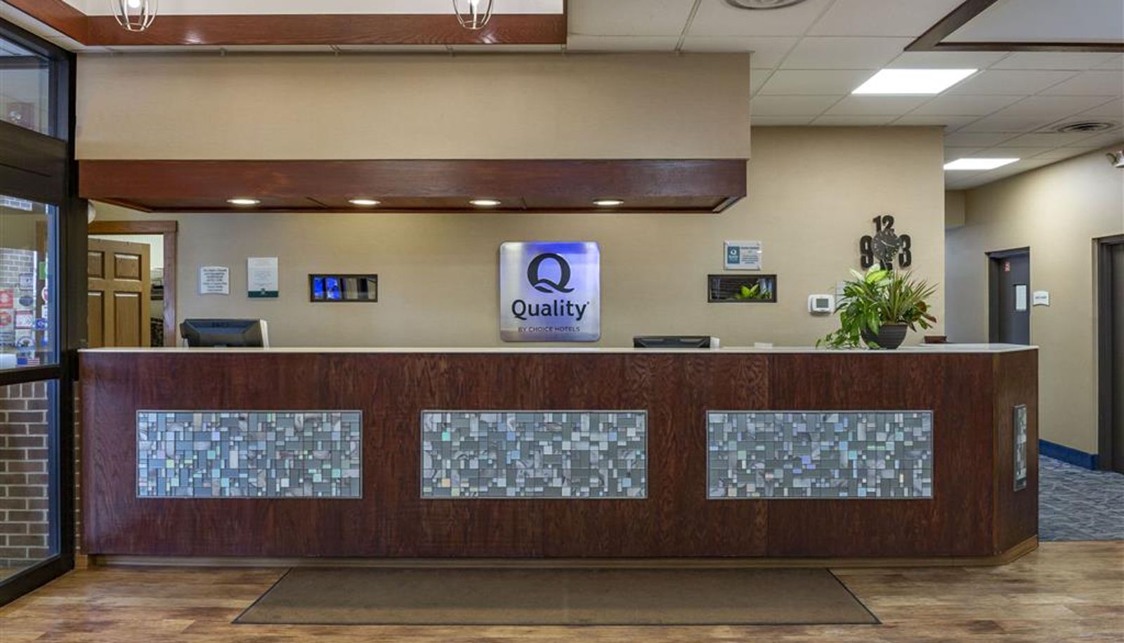 Lobby - QUALITY INN AND SUITES ZANESVILLE