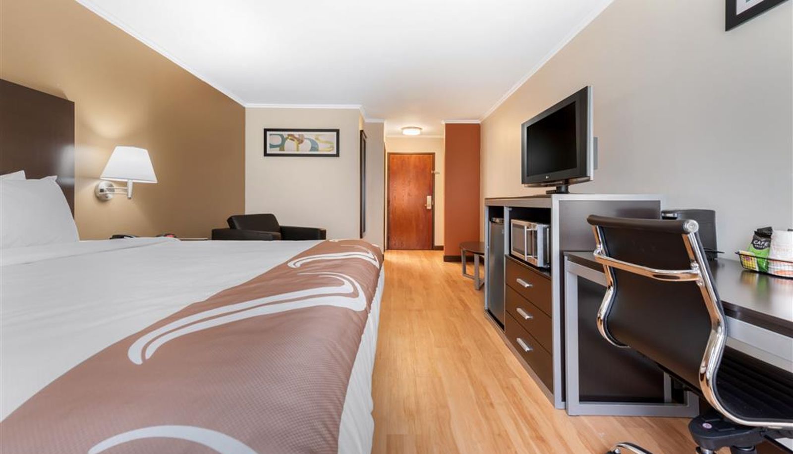 Kamer - Quality Inn Fairborn near Wright Patterson AFB