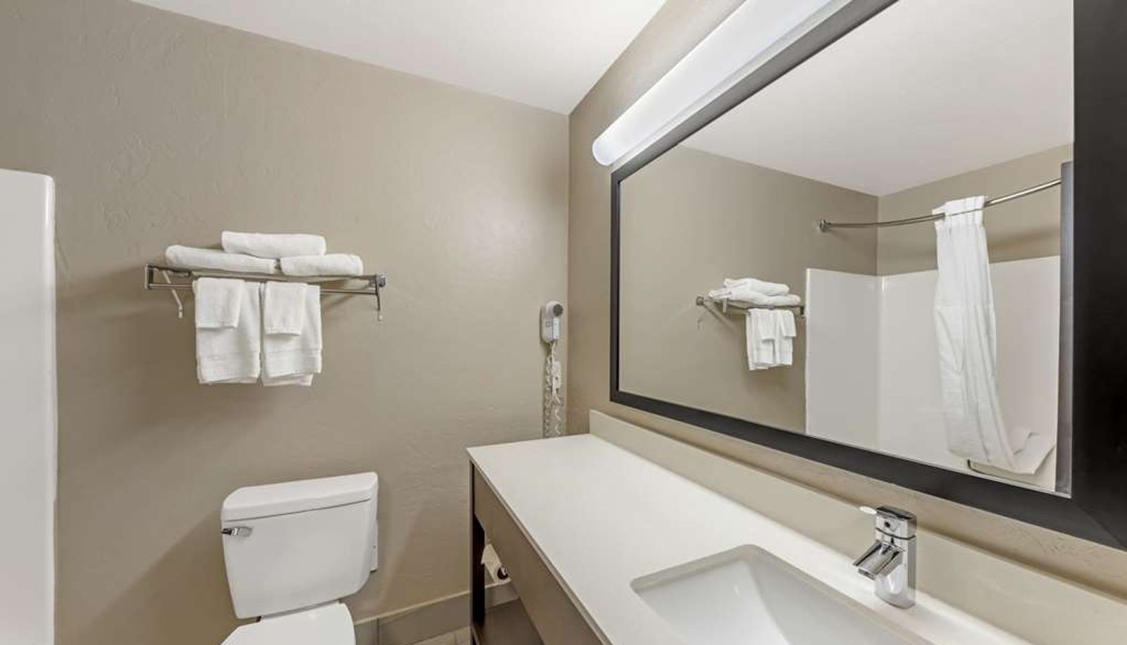 Habitación - Quality Inn El Reno