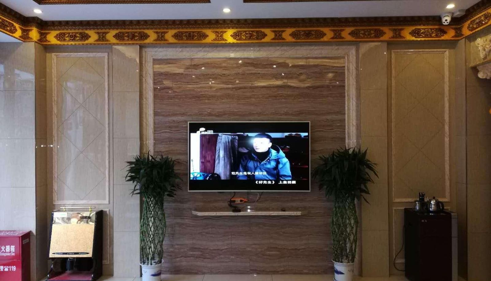 Zewnętrzna część hotelu - Zhuomei Hotel (Ganzi Batang Branch)