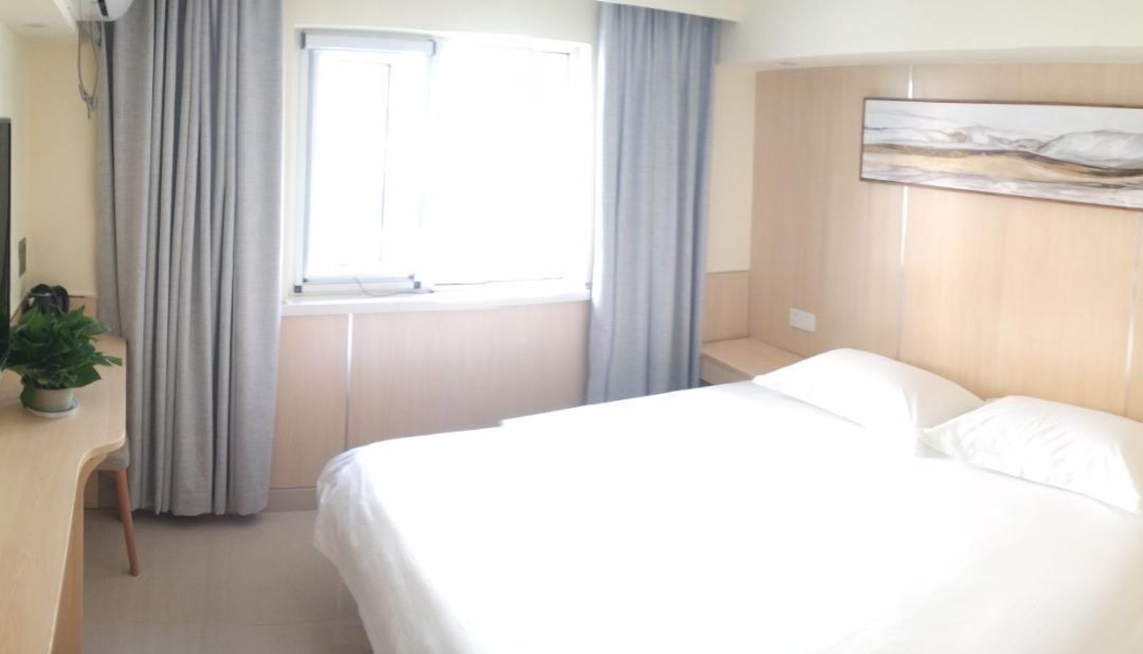 Business room - Yibai Chain Hotel (Lanzhou Jiefang Men Lan Da Er Yuan Branch)