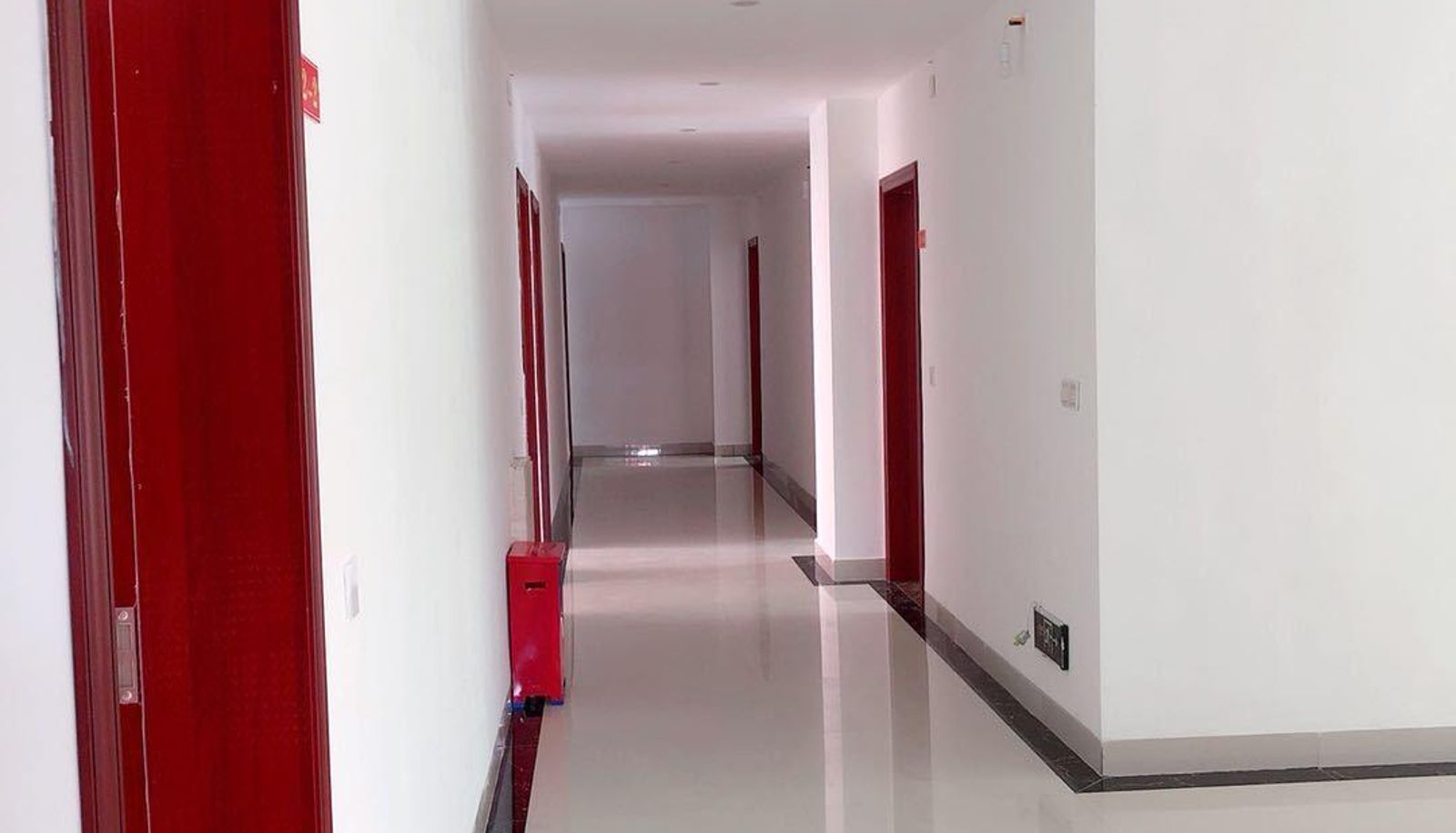 Zewnętrzna część hotelu - Eternal Hotel