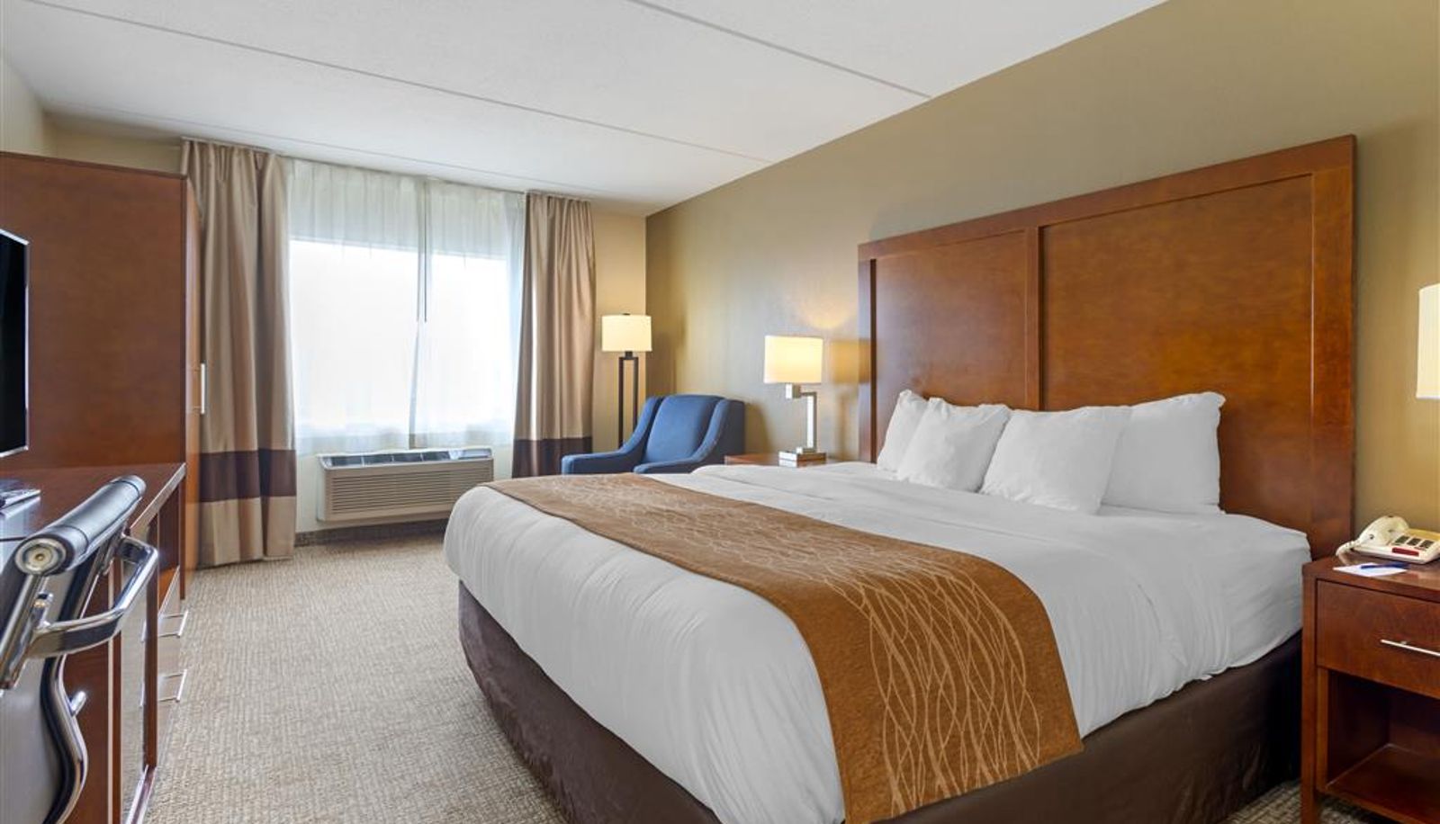 Zimmer - Comfort Inn & Suites Wilkes Barre - Arena
