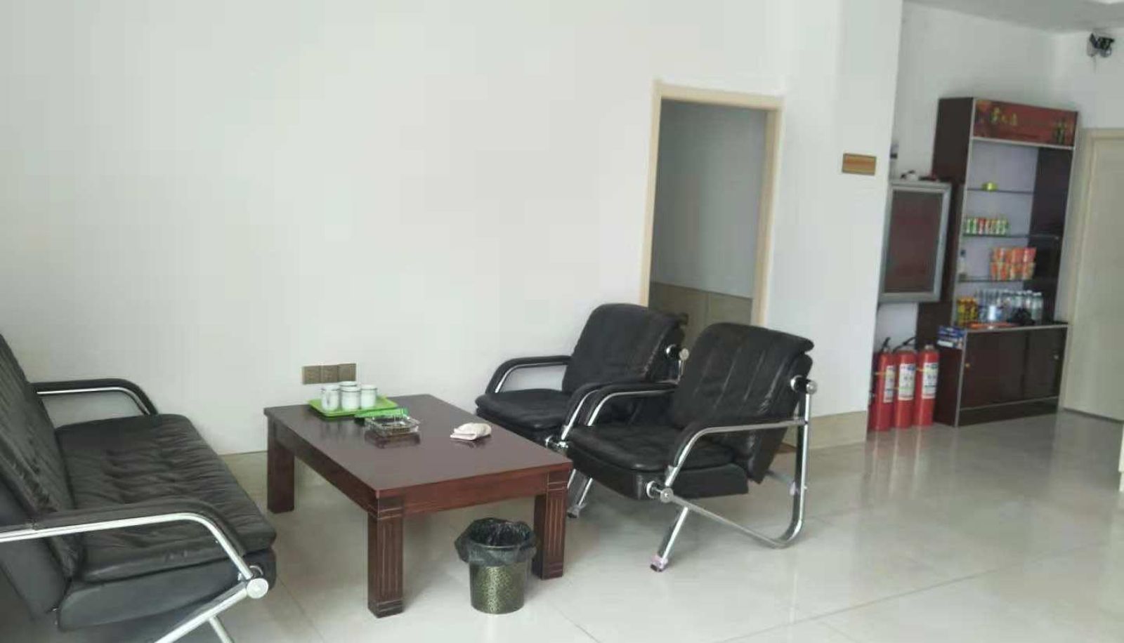 Hotel outdoor area - Houde Hotel