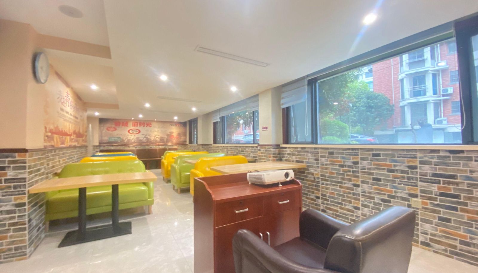 Area esterna dell'hotel - Pudding Hotel (Hangzhou Qiandao Lake Yintai Plaza Store)