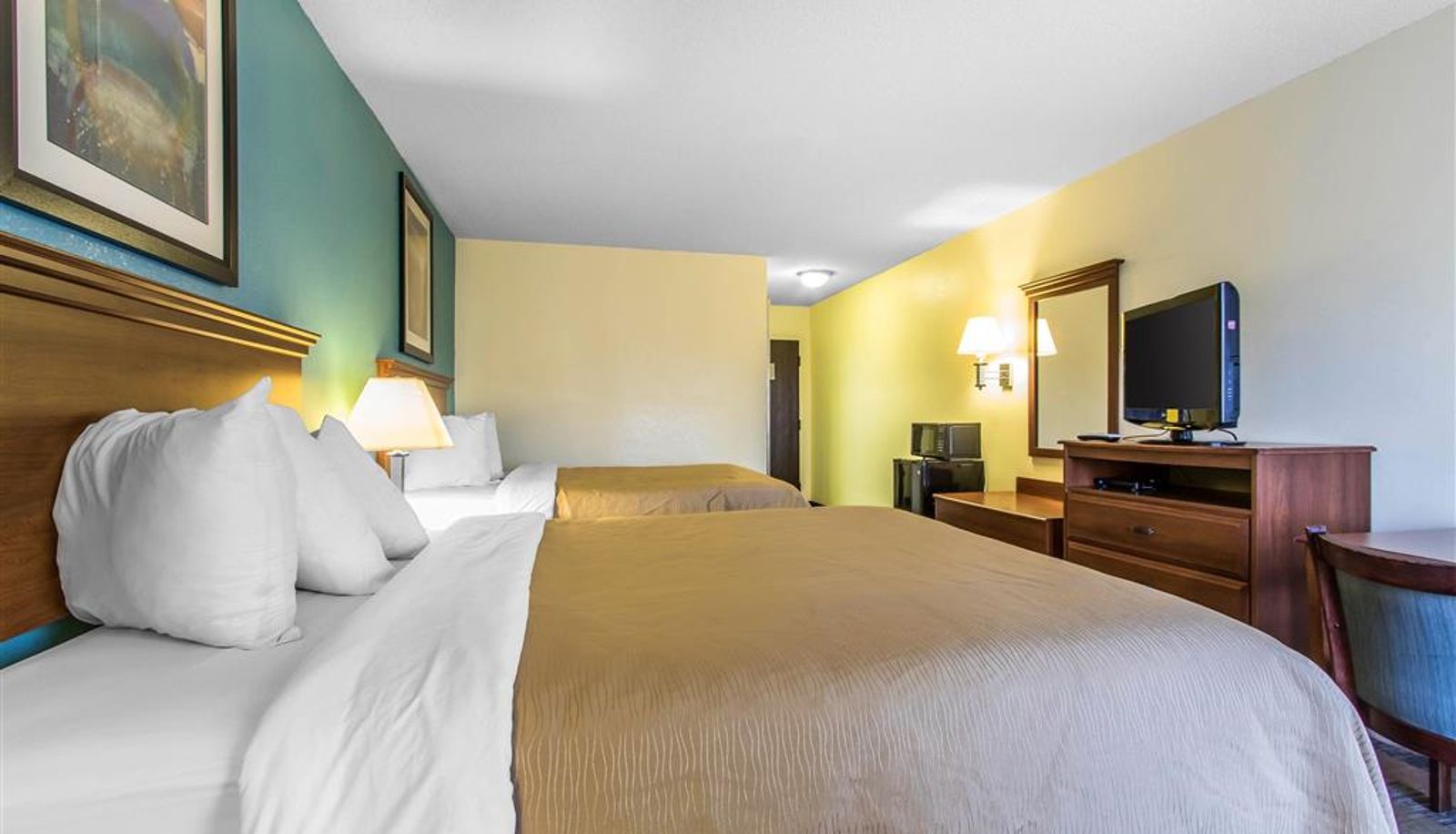 Zimmer - Quality Inn & Suites Memphis East