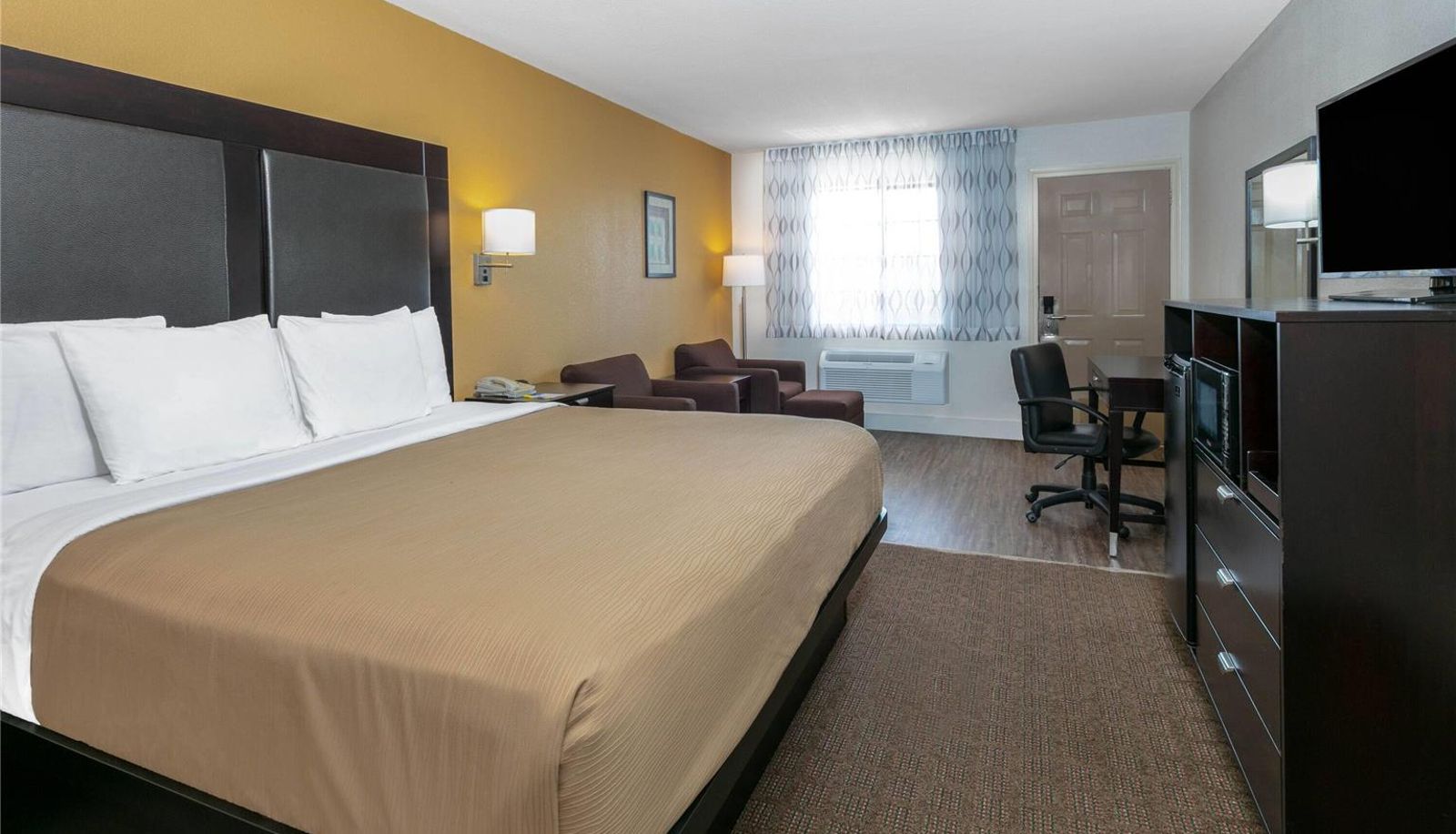 Camera - Days Inn by Wyndham Granbury