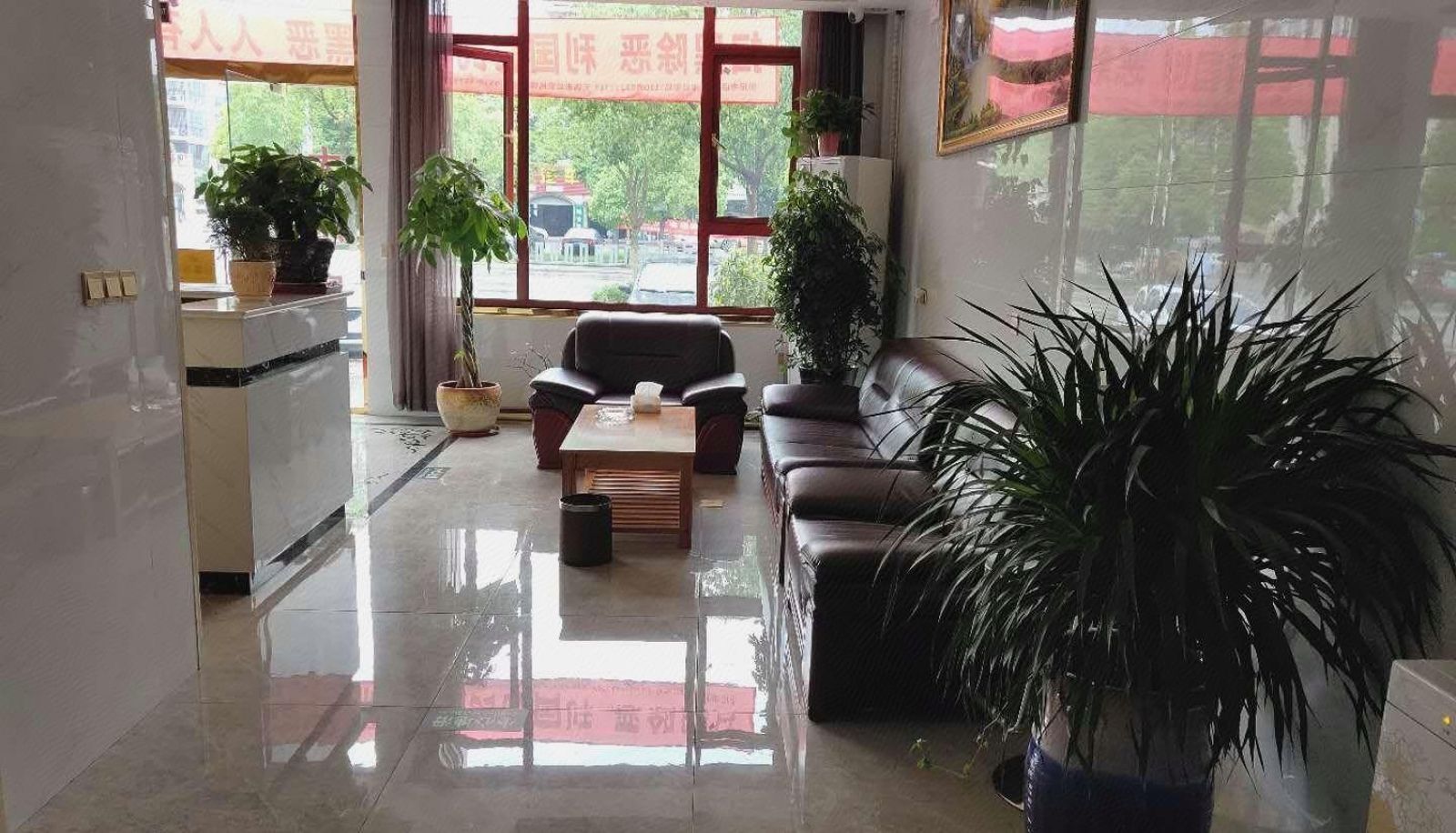 Area esterna dell'hotel - Mengya Business Hotel