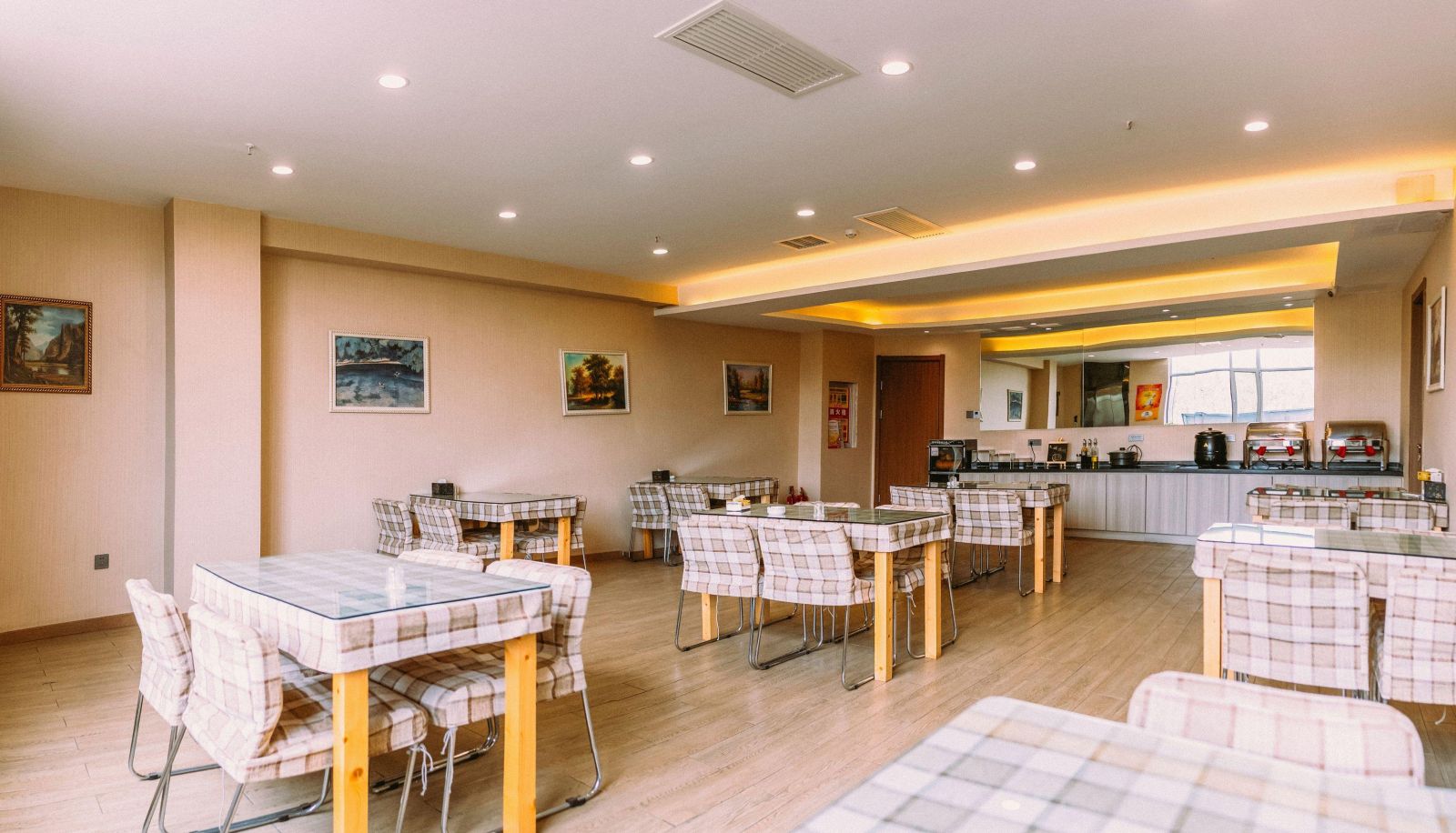 Hotel outdoor area - Super 8 Hotel (Luliang Jiaocheng East Ring Road Store)