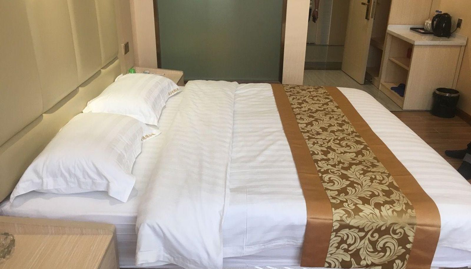 Kamer - Long'an Youpin Hotel (Danzao Hengjiang Iron Material City Store)
