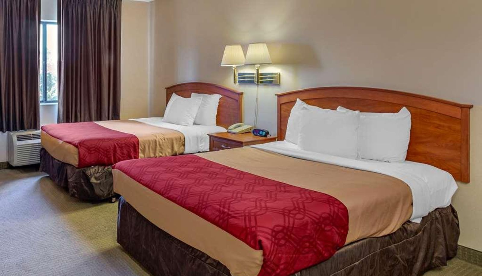 Vierpersoonskamer - ECONO LODGE INN AND SUITES SANDY