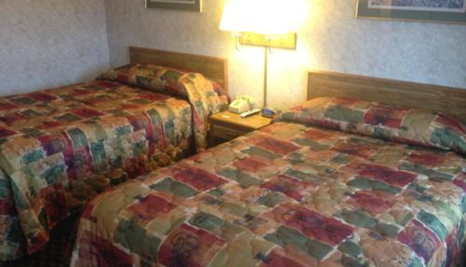 Zimmer - Richmond Inn and Suites