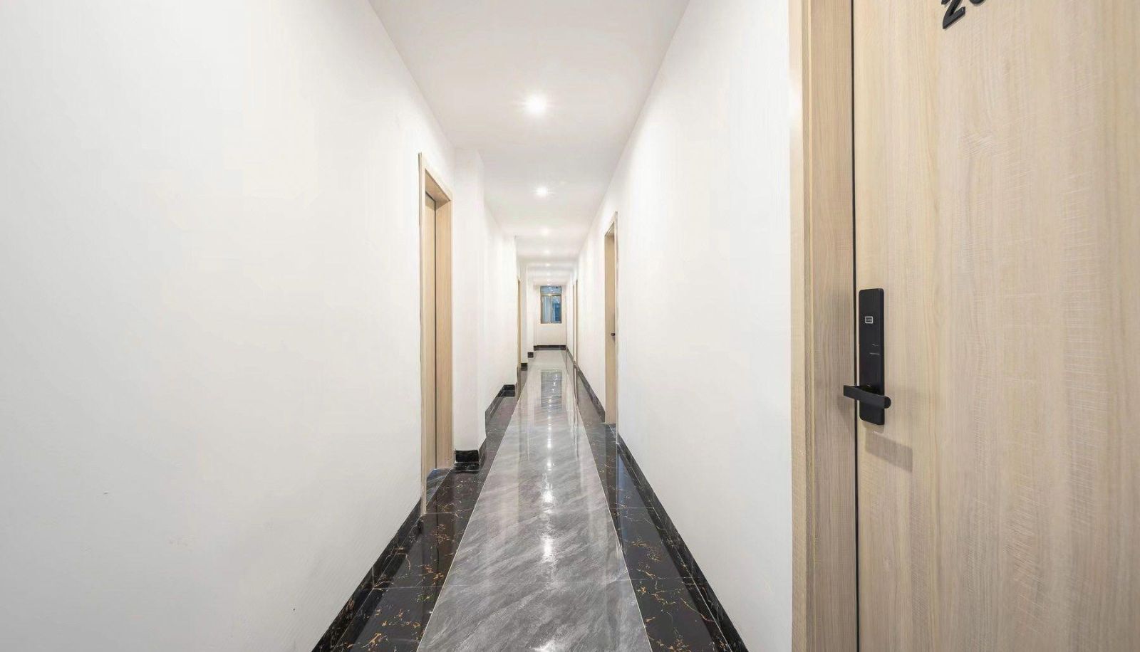 Zewnętrzna część hotelu - Linan Hotel