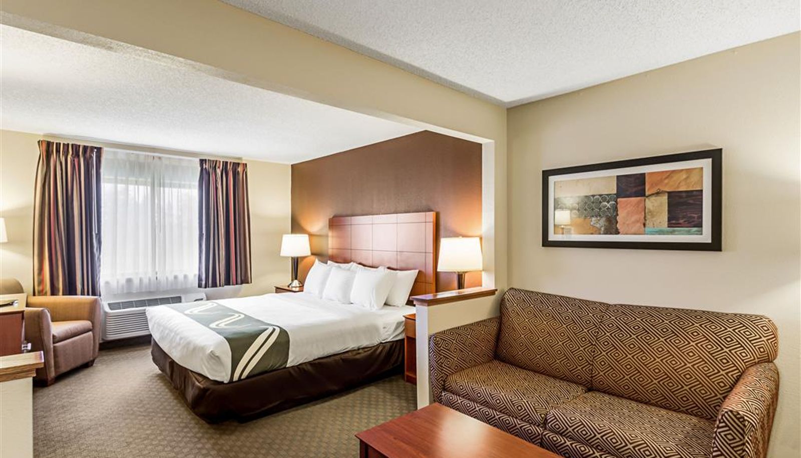 Camera - Quality Inn Sheboygan North I-43
