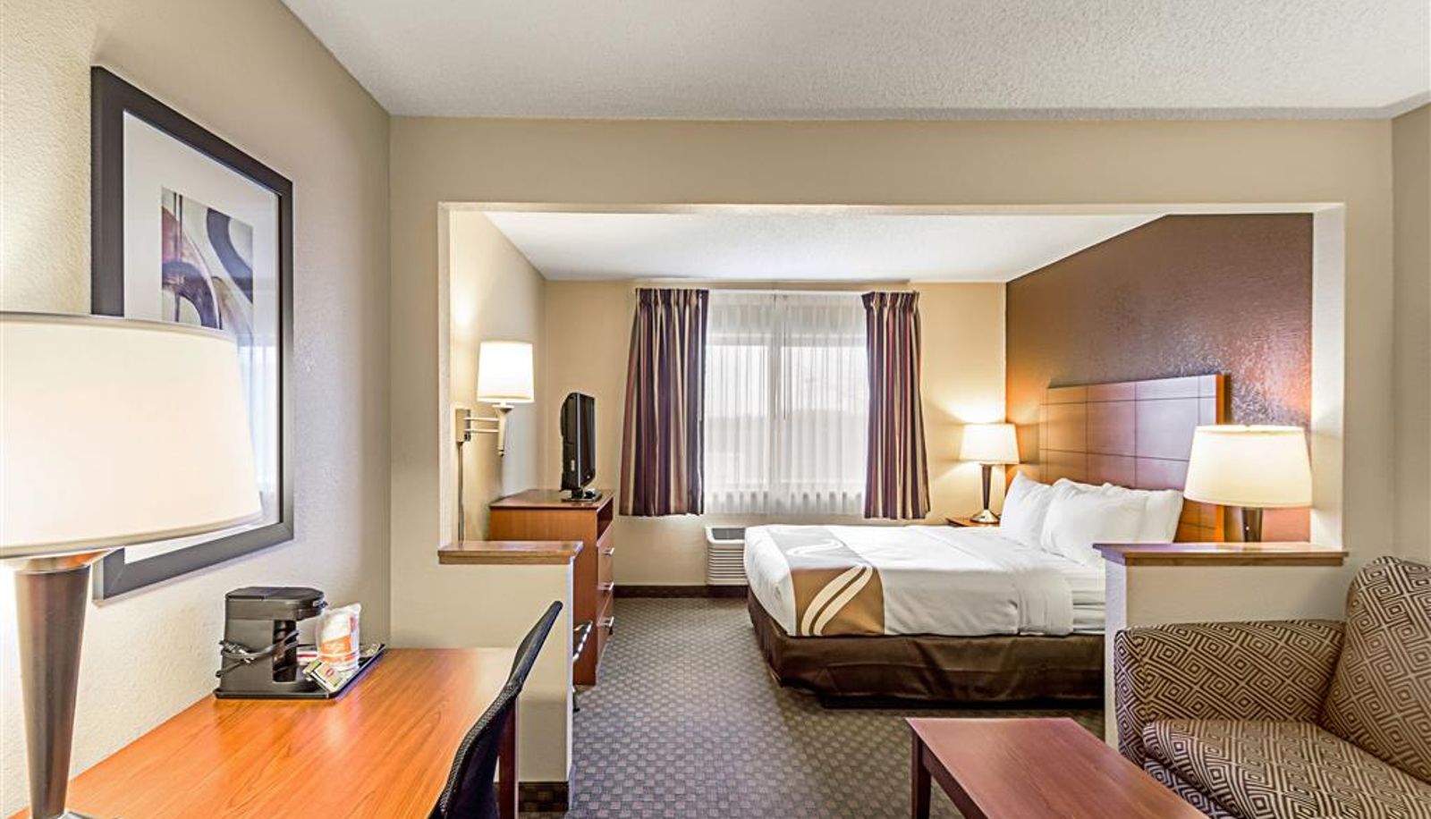 Camera - Quality Inn Sheboygan North I-43