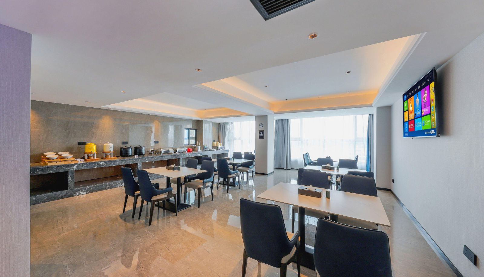 Hotel outdoor area - Yizhe Plus Hotel (Zhongshan People's Hospital New Century Plaza Store)