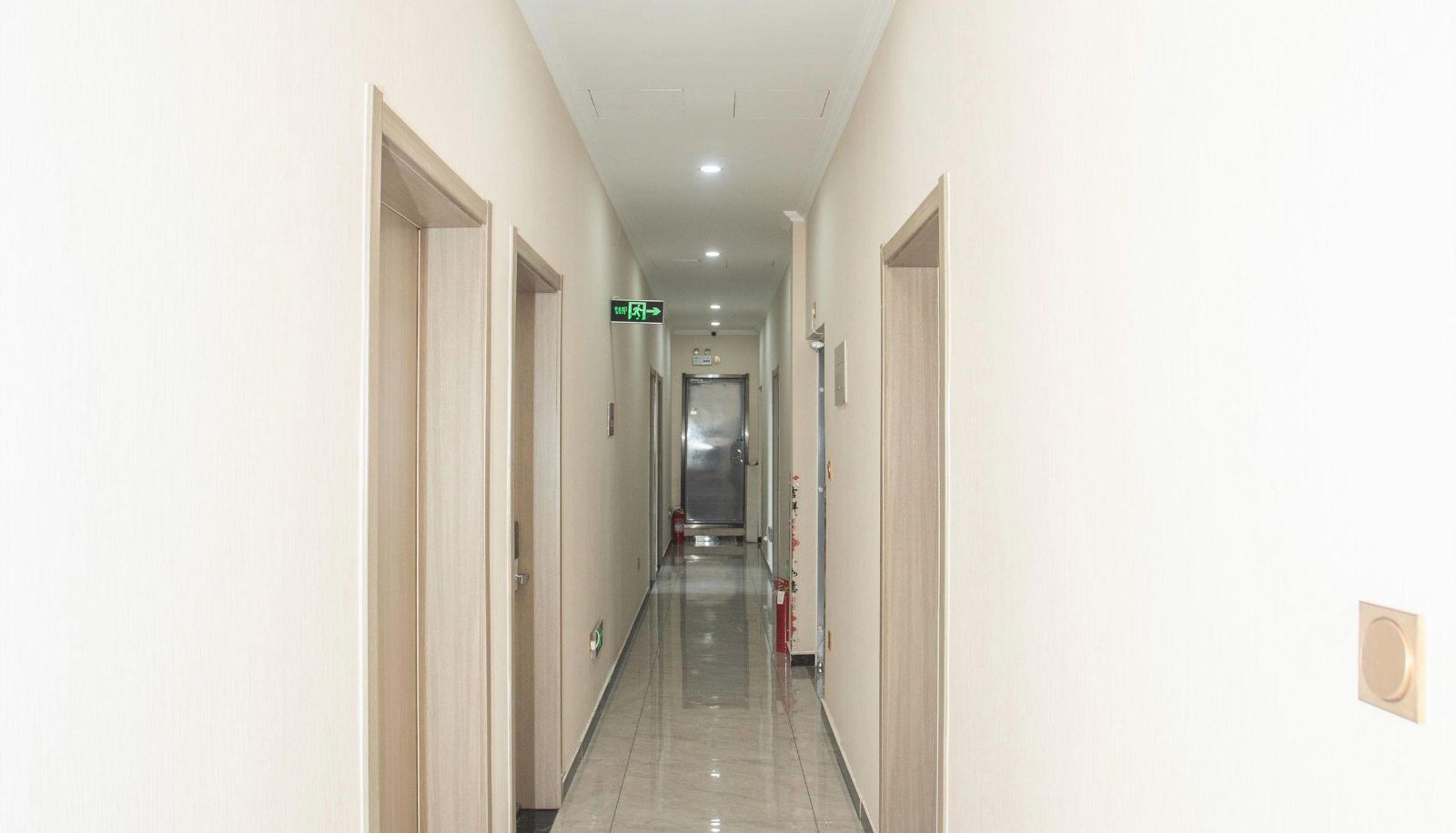 Hotel outdoor area - Junlai Hotel (Ocean Museum Branch)