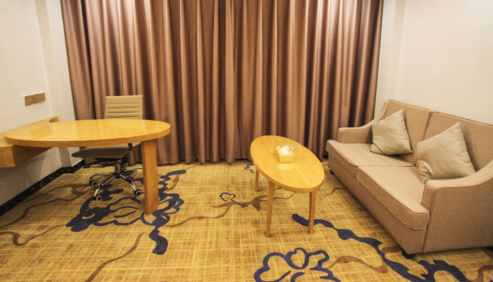 Buitenruimte van het hotel - Home Inn   Xinyu Railway Station Huayi Selected Hotel