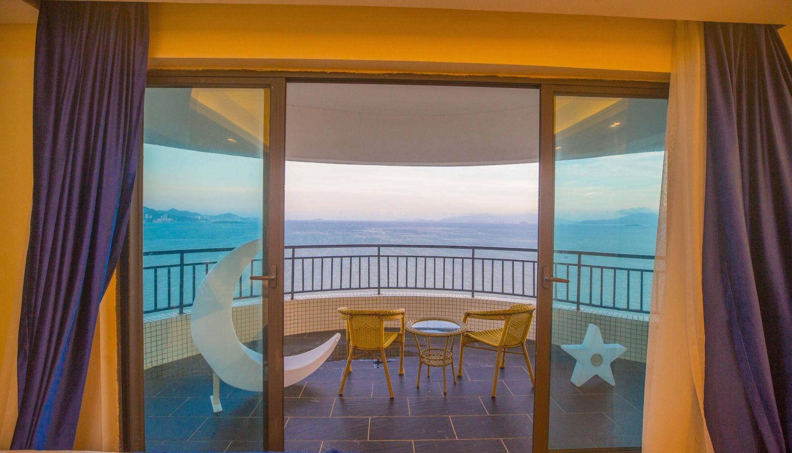 Zimmer - Xiaoyi Seaview Hotel (China Resources Xiaojingwan Branch)