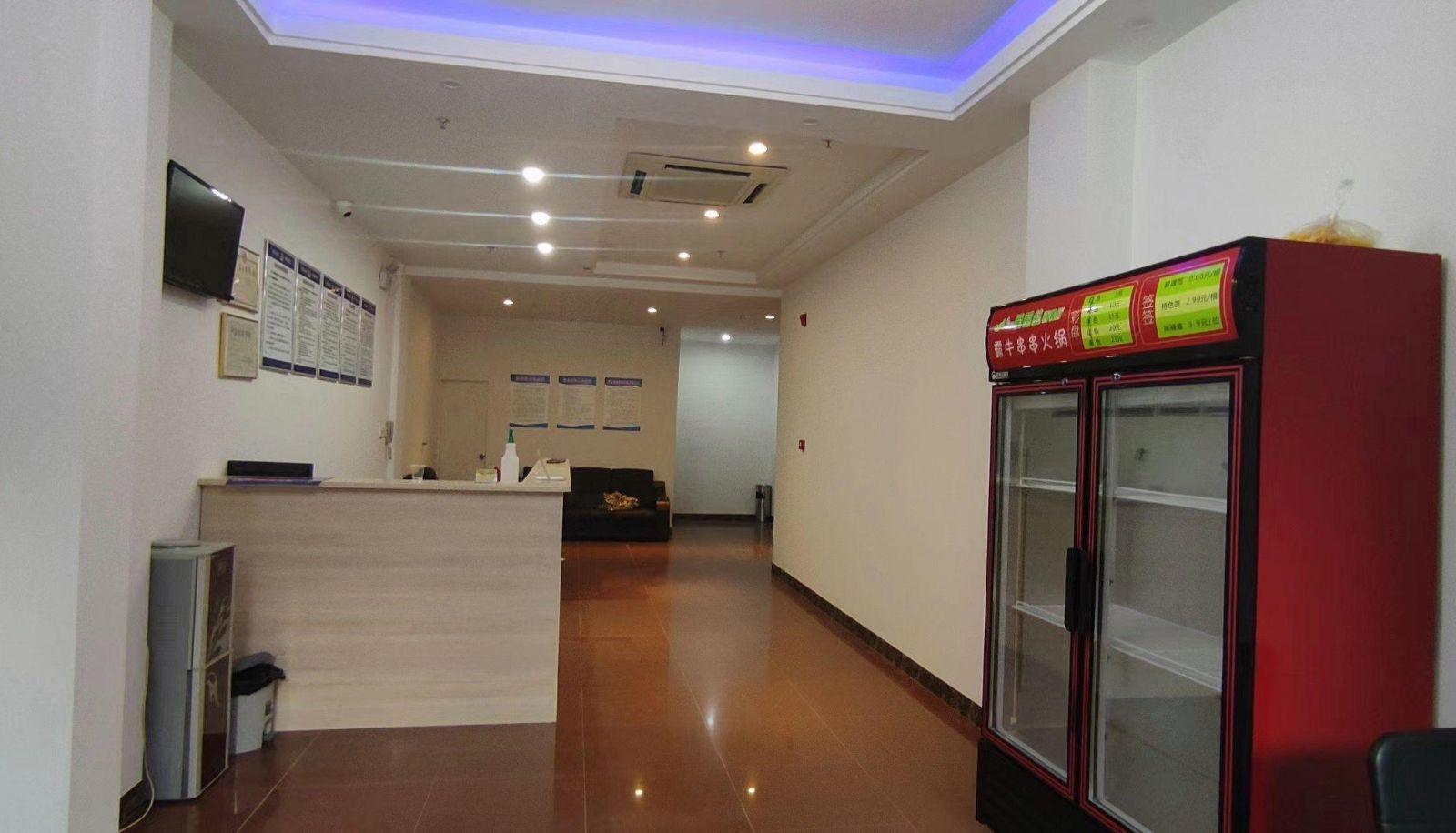 Zewnętrzna część hotelu - Hezhou Kaixuan Hotel