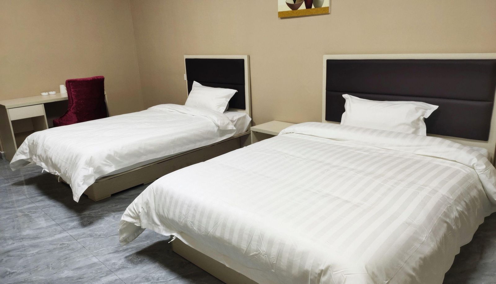 Kamer - New Leading Business Hotel