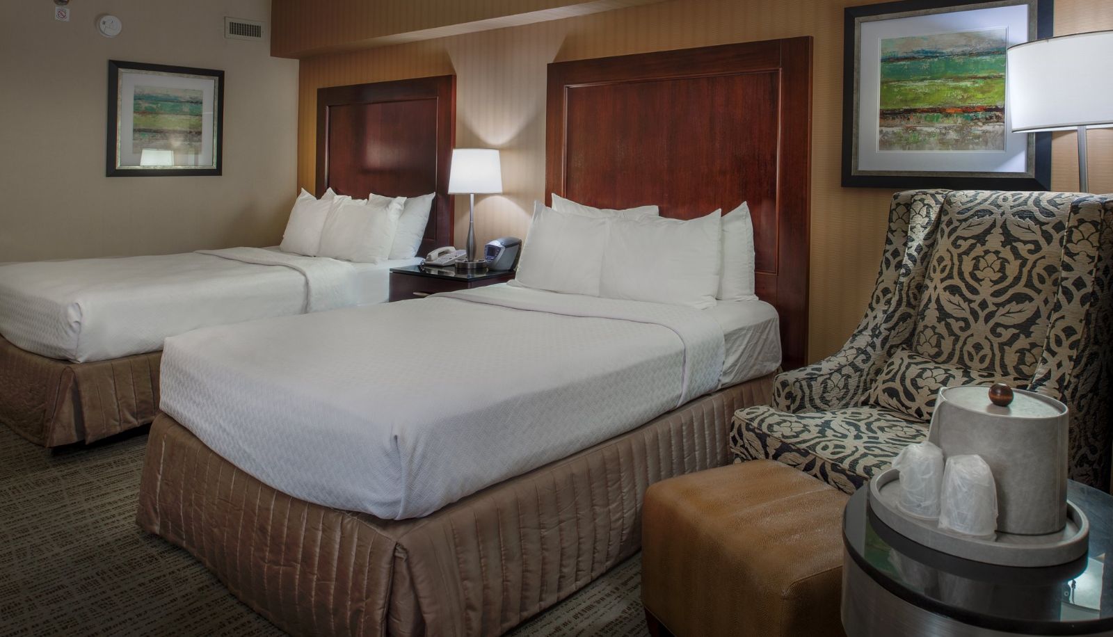 Zimmer - Crowne Plaza ST. LOUIS AIRPORT by IHG