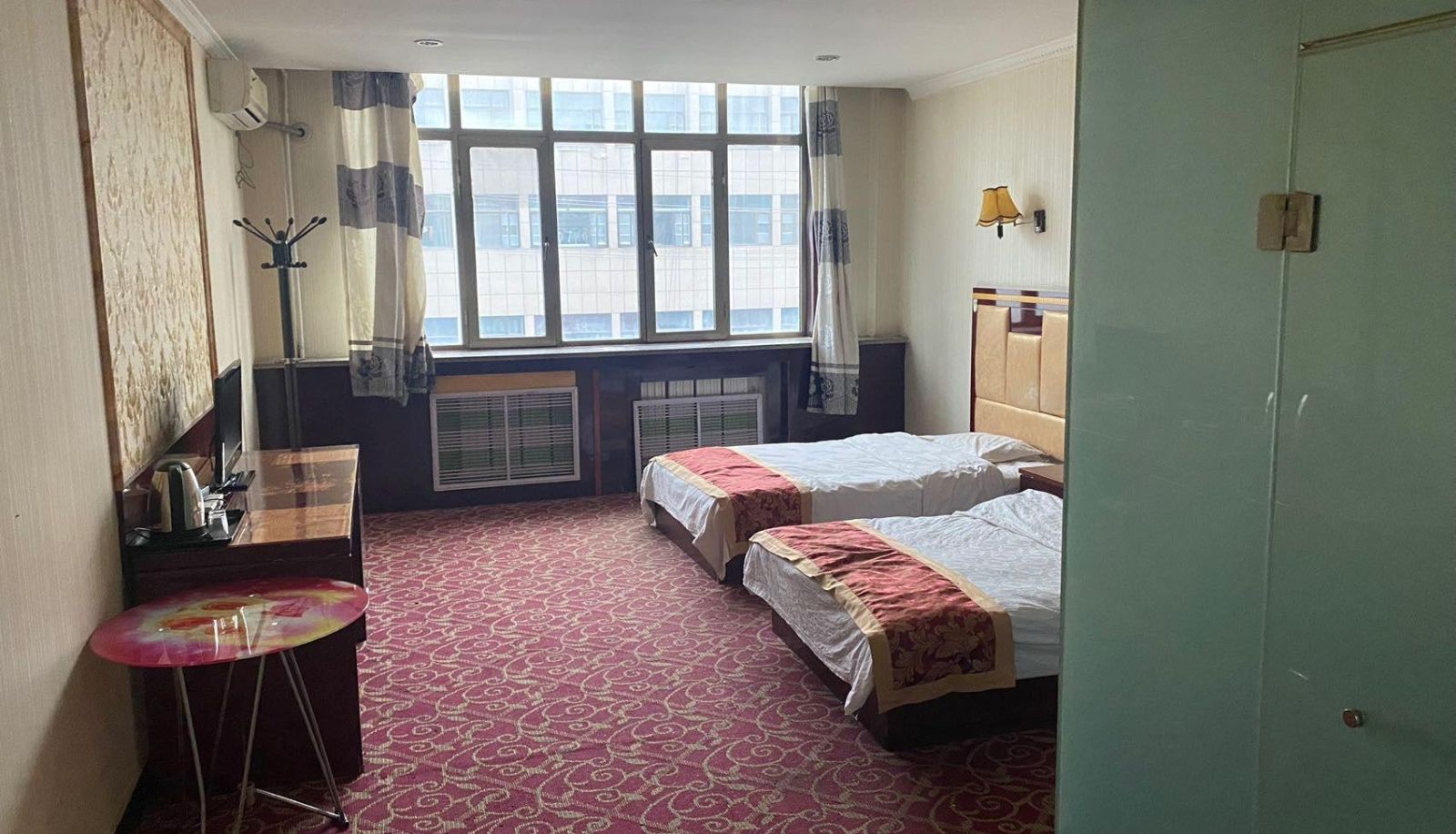 Zimmer - Baisheng Business Hotel