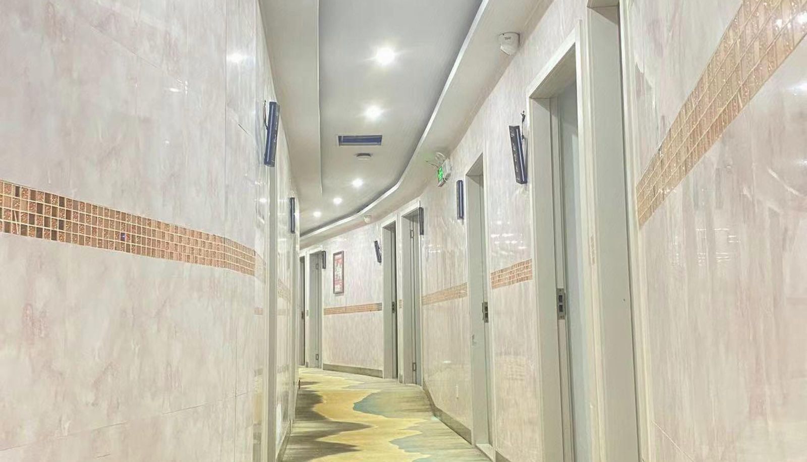 Area esterna dell'hotel - Manting Hotel