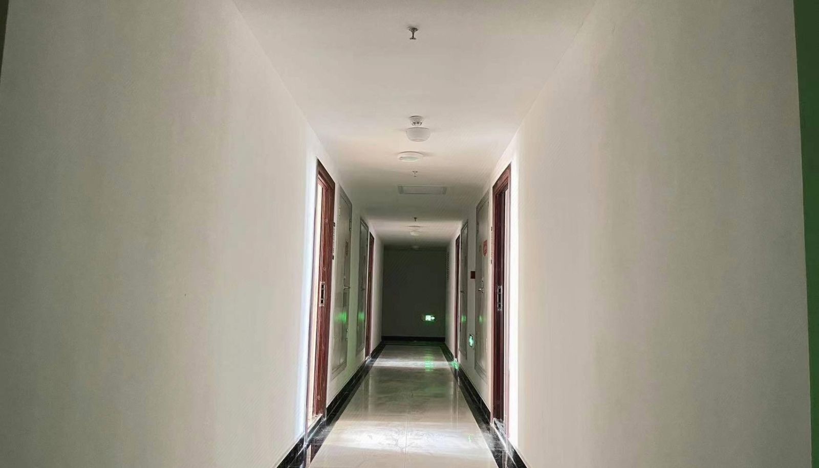 Area esterna dell'hotel - Zhizhi Hotel