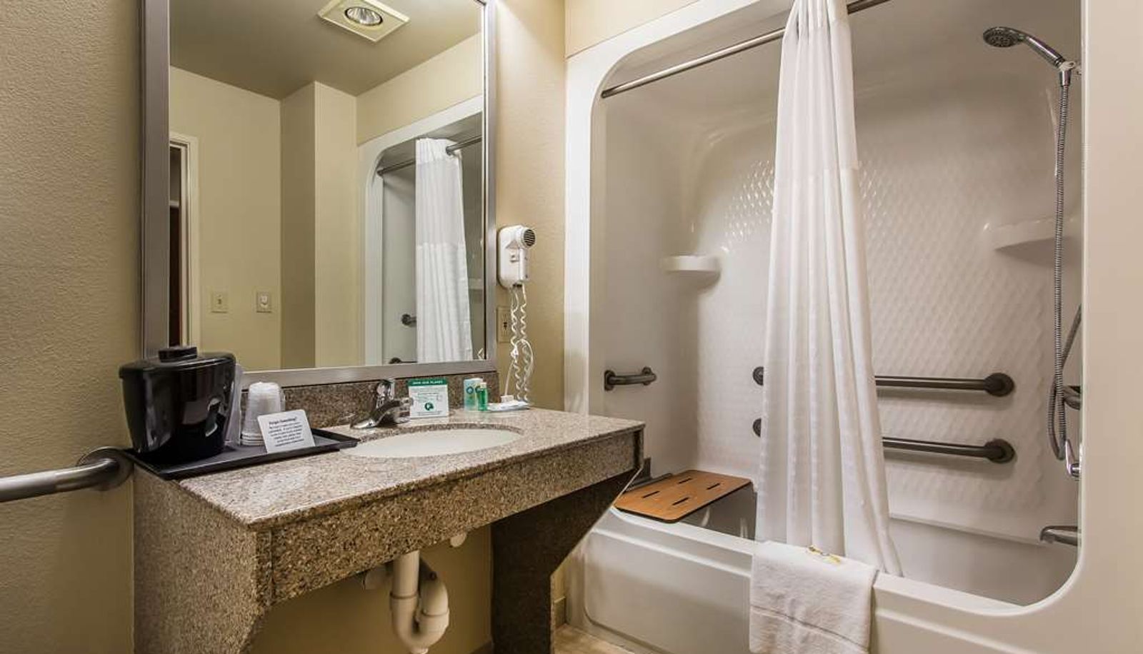 Zimmer - Quality Suites New Iberia