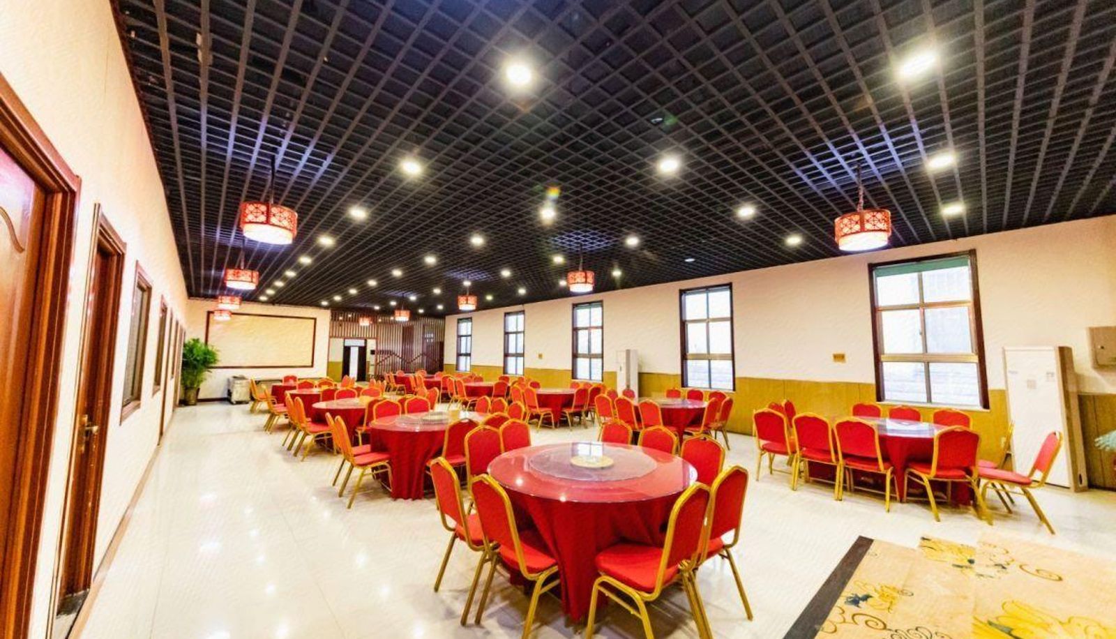 Buitenruimte van het hotel - Tengda Training Base Hotel