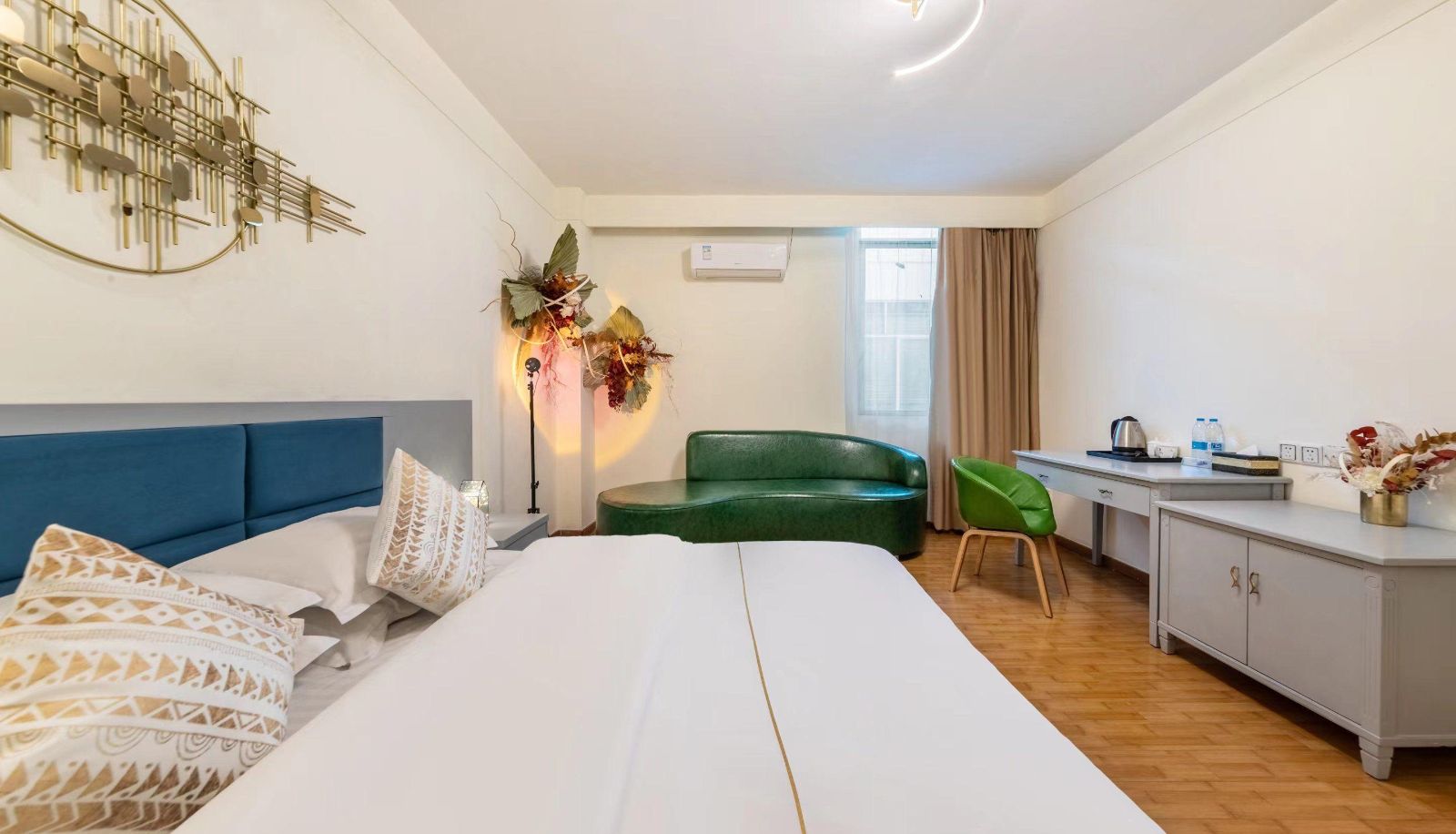 Room - Best · Dirong International Apartment (Jiahe Wanggang Subway Station Store)