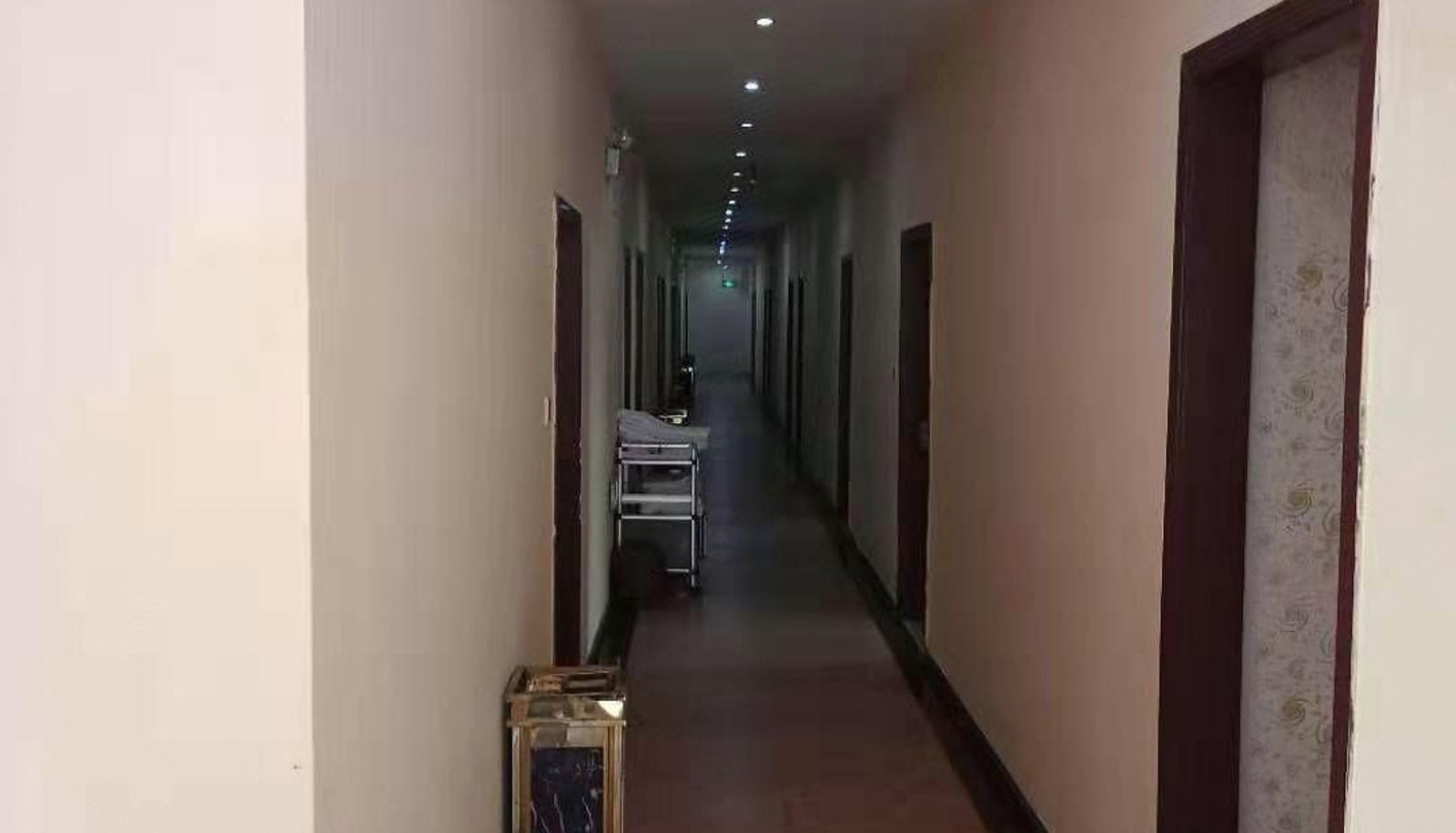 Zewnętrzna część hotelu - Runze Business Hotel