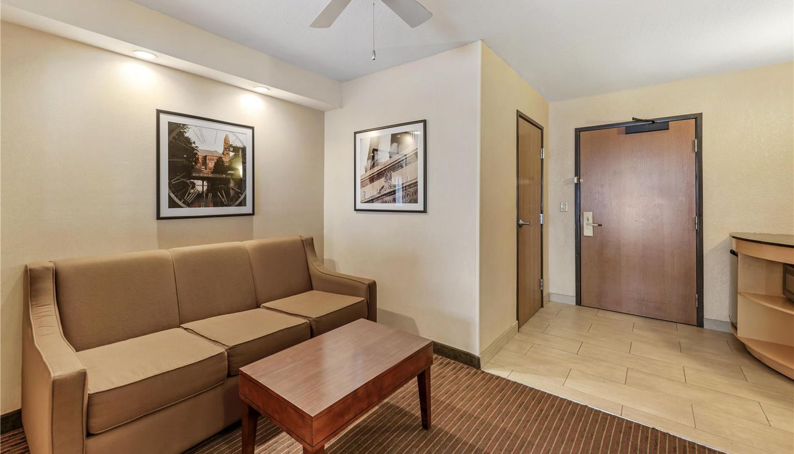 Zimmer - Best Western Alamo Suites