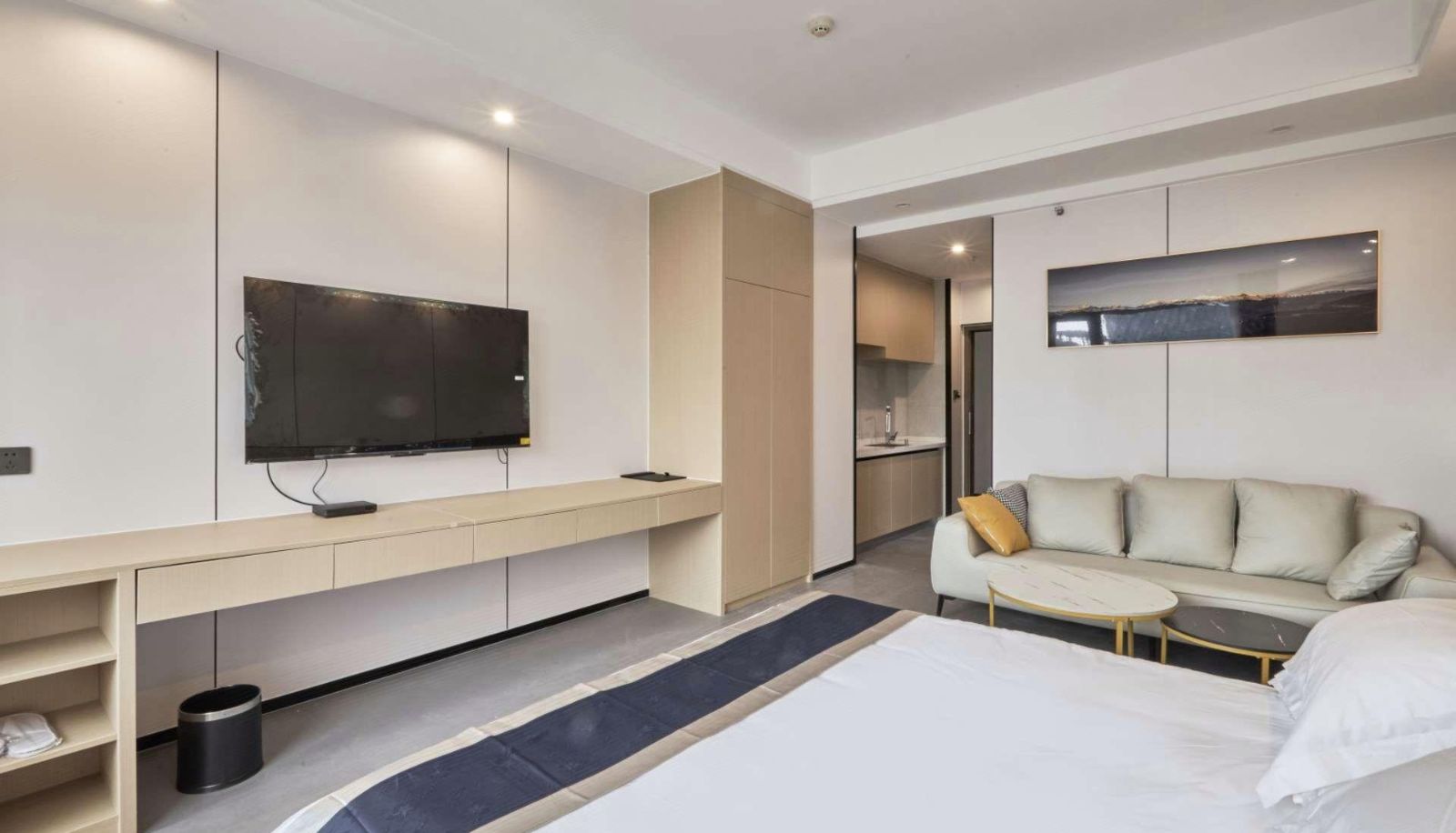 Camera business - Wanyu City Hotel