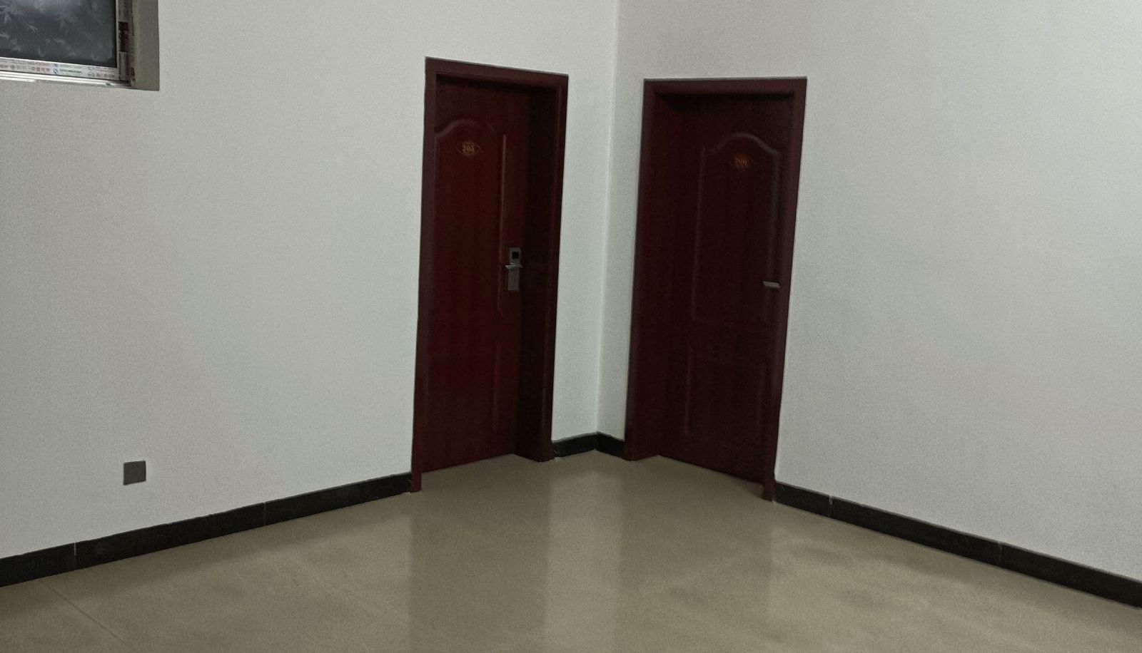 Zewnętrzna część hotelu - Liyang Hotel