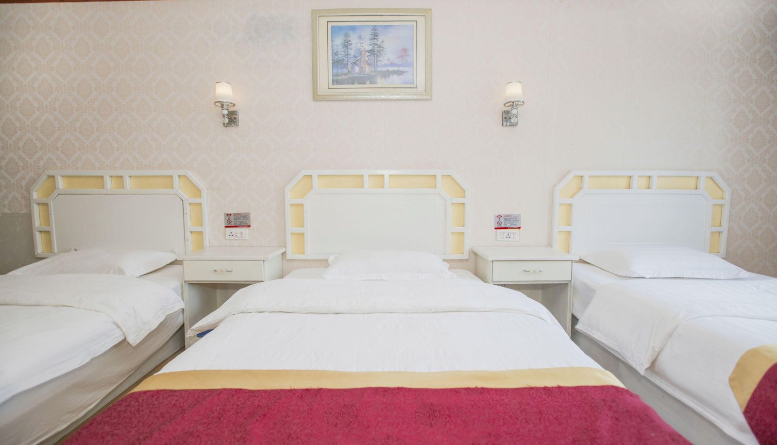 Camera - Qingshi Hotel (Yangshuo West Street Branch)