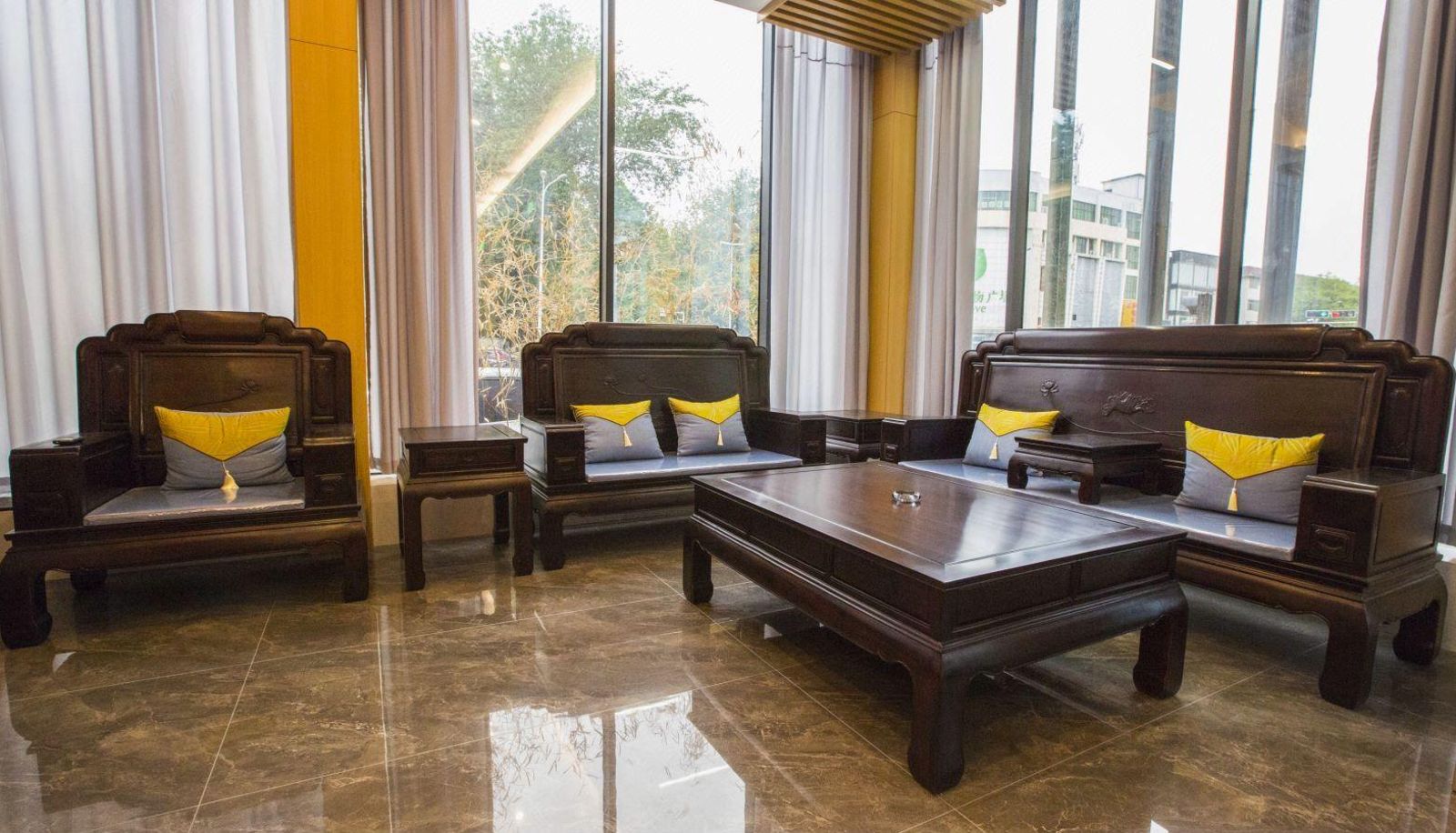 Zona exterior del hotel - Lotus Joy Hotel (Puyang Central Plaza Branch)