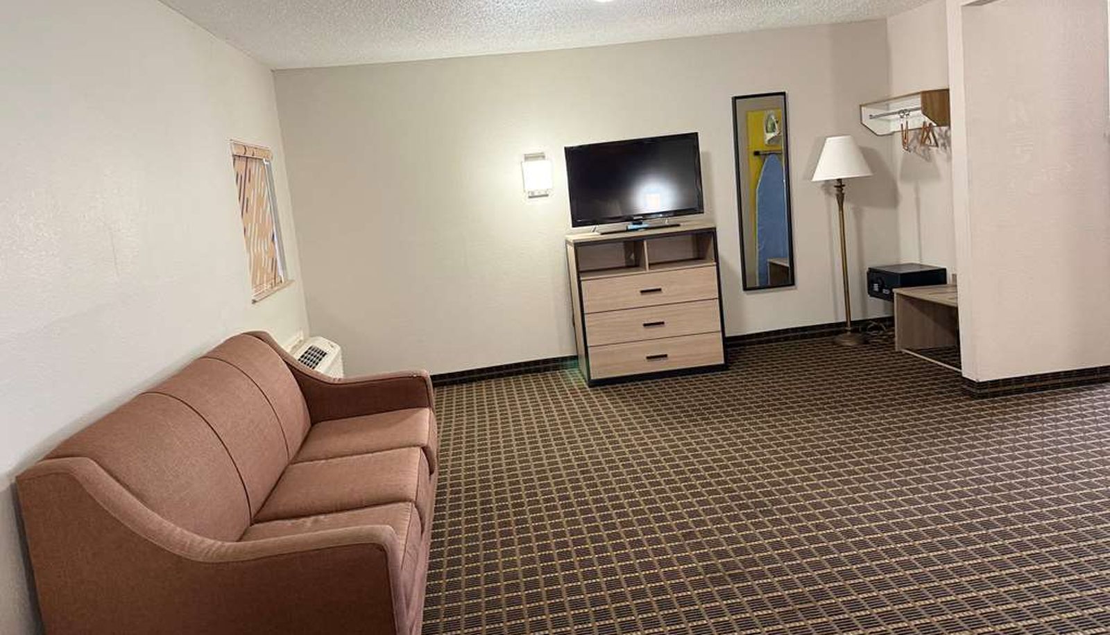 Zimmer - Days Inn by Wyndham Morgan's Wonderland / IH-35 N