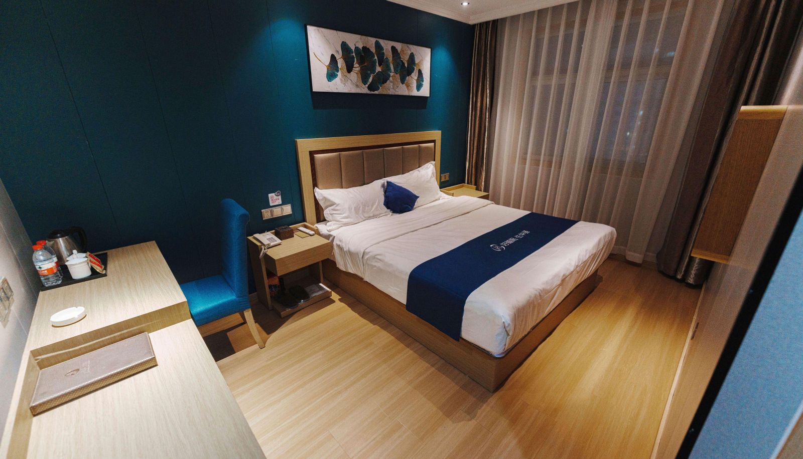 Business-Zimmer - under the banner of Rujia  Sanmenxia Huayi Selected Hotel on Daling Road