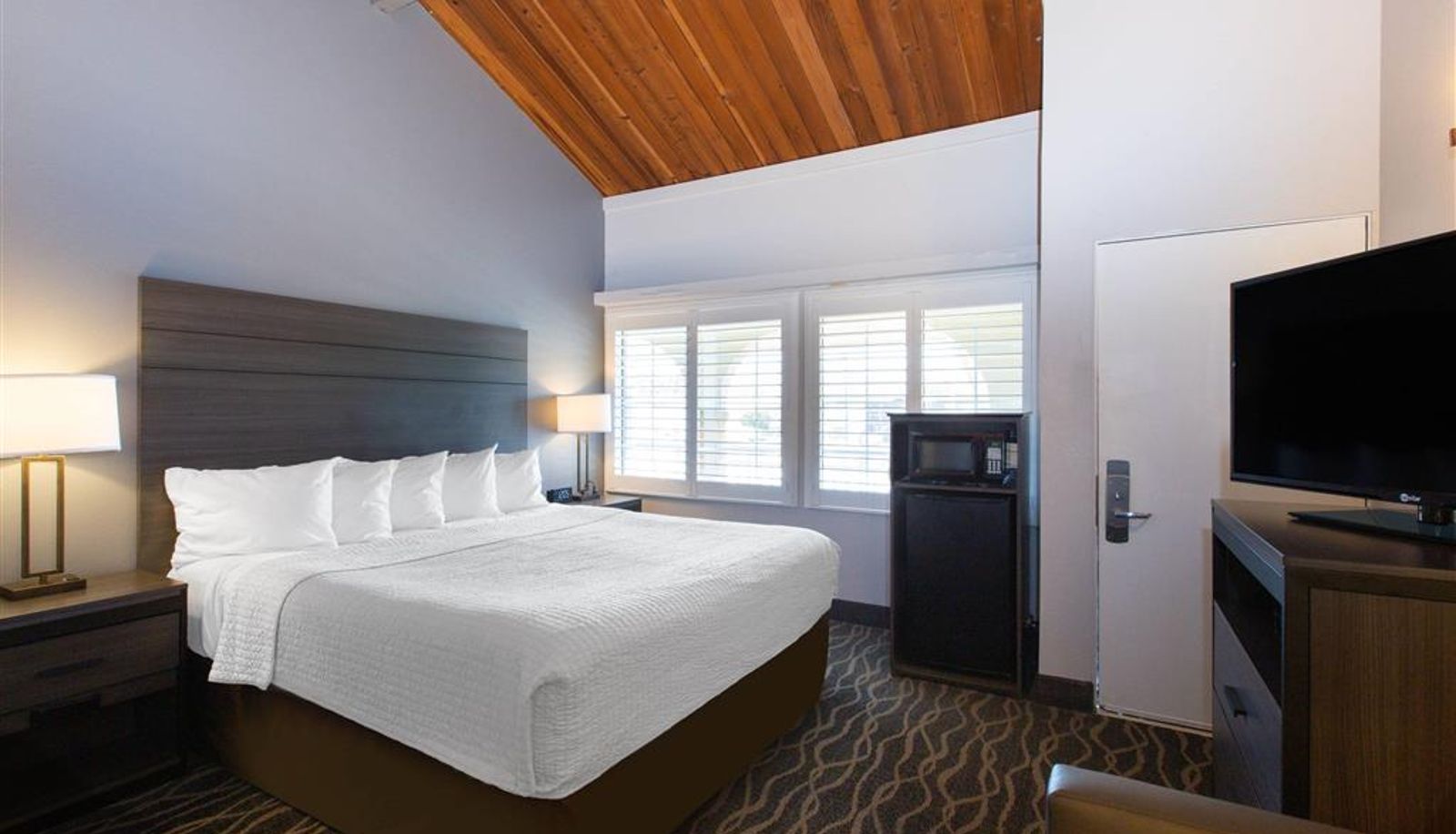 Zimmer - Days Inn by Wyndham Ukiah