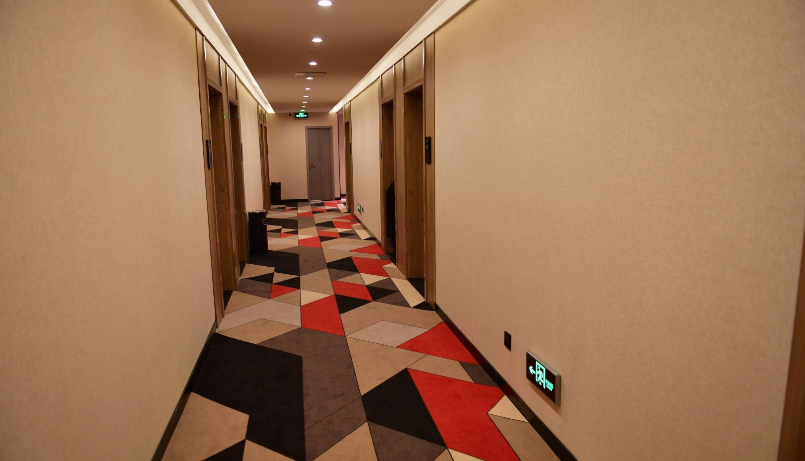 Buitenruimte van het hotel - Yaxin Preferred Hotel
