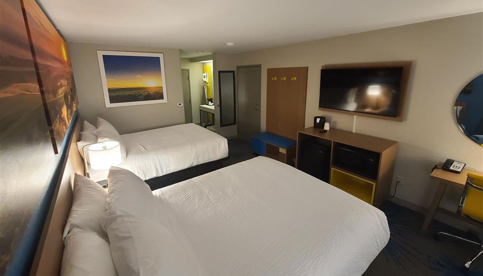 Room - Days Inn by Wyndham Johnson Creek