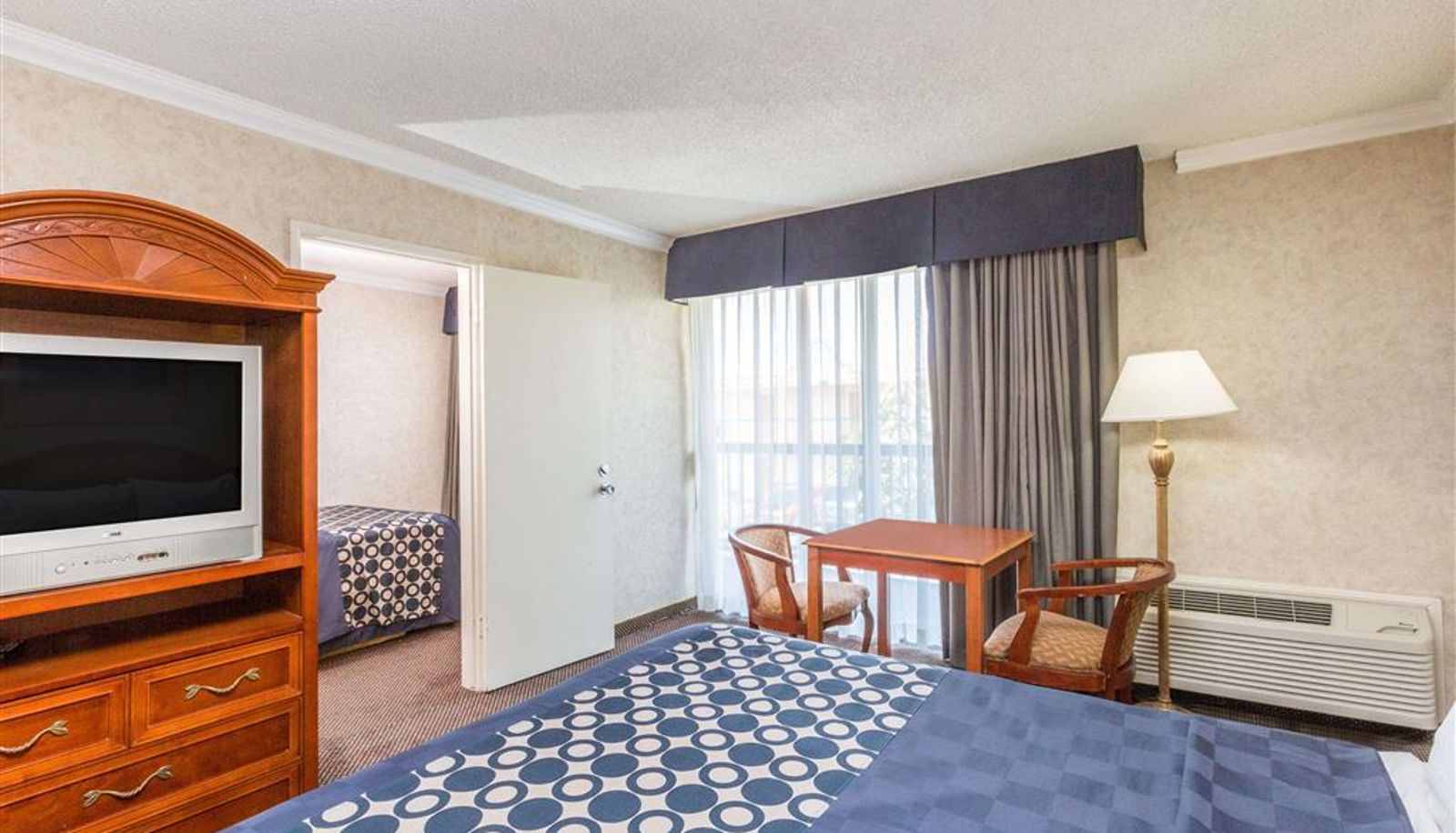 Camera - Days Inn by Wyndham Los Angeles LAX Airport/Stadium Area
