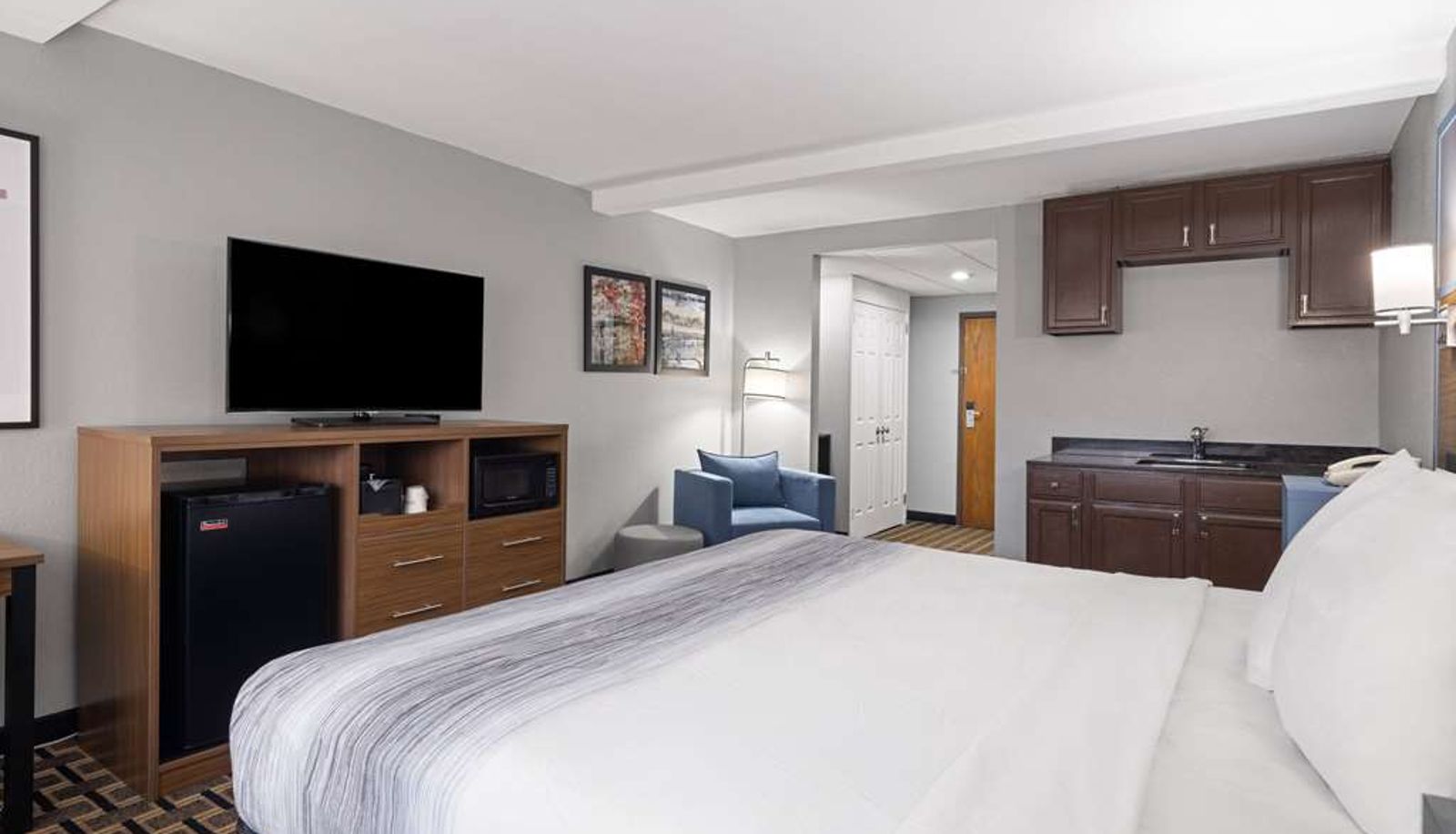 Camera - AmericInn by Wyndham Woodstock IL
