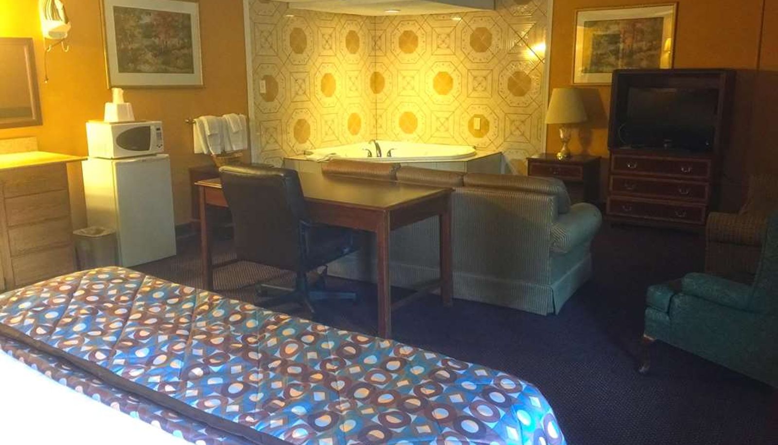 Suite - Americas Best Value Inn Pottstown